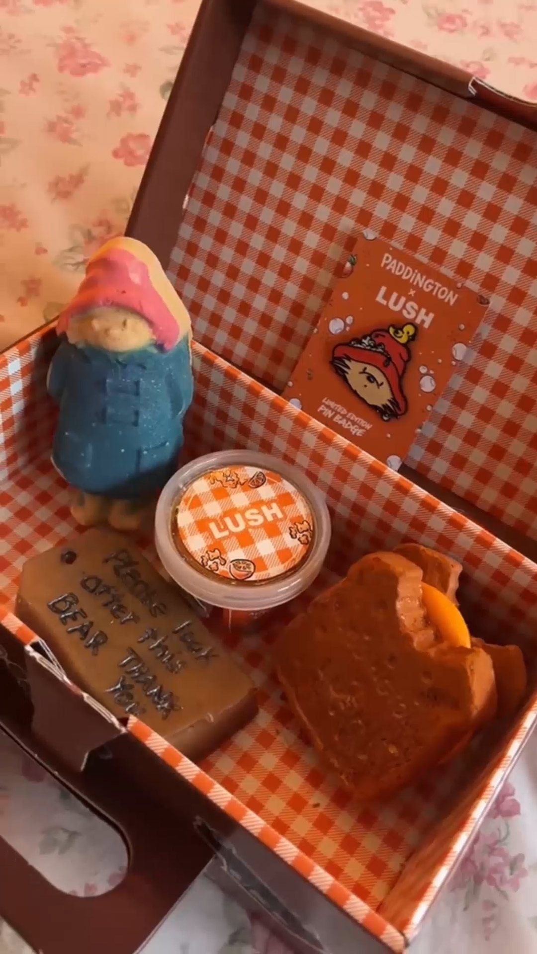 Paddington™ Collection | Take a dip among citrus bubbles | LUSH