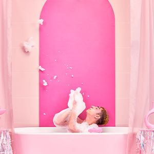 Barbie bathtub with online bubbles