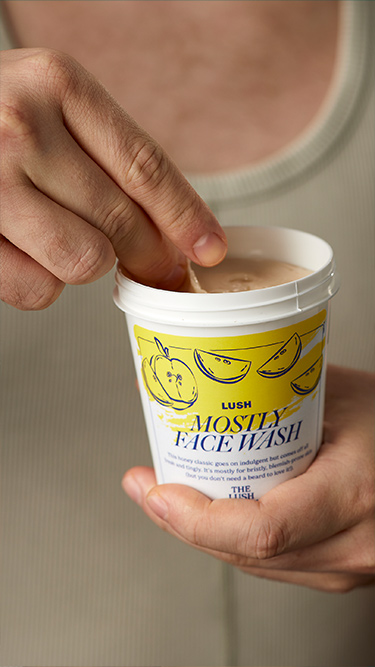 モーストリー 洗顔料 | LUSH