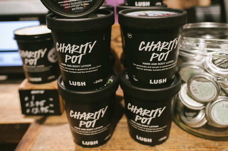 Lush 公式 ラッシュ フレッシュハンドメイドコスメ Lush