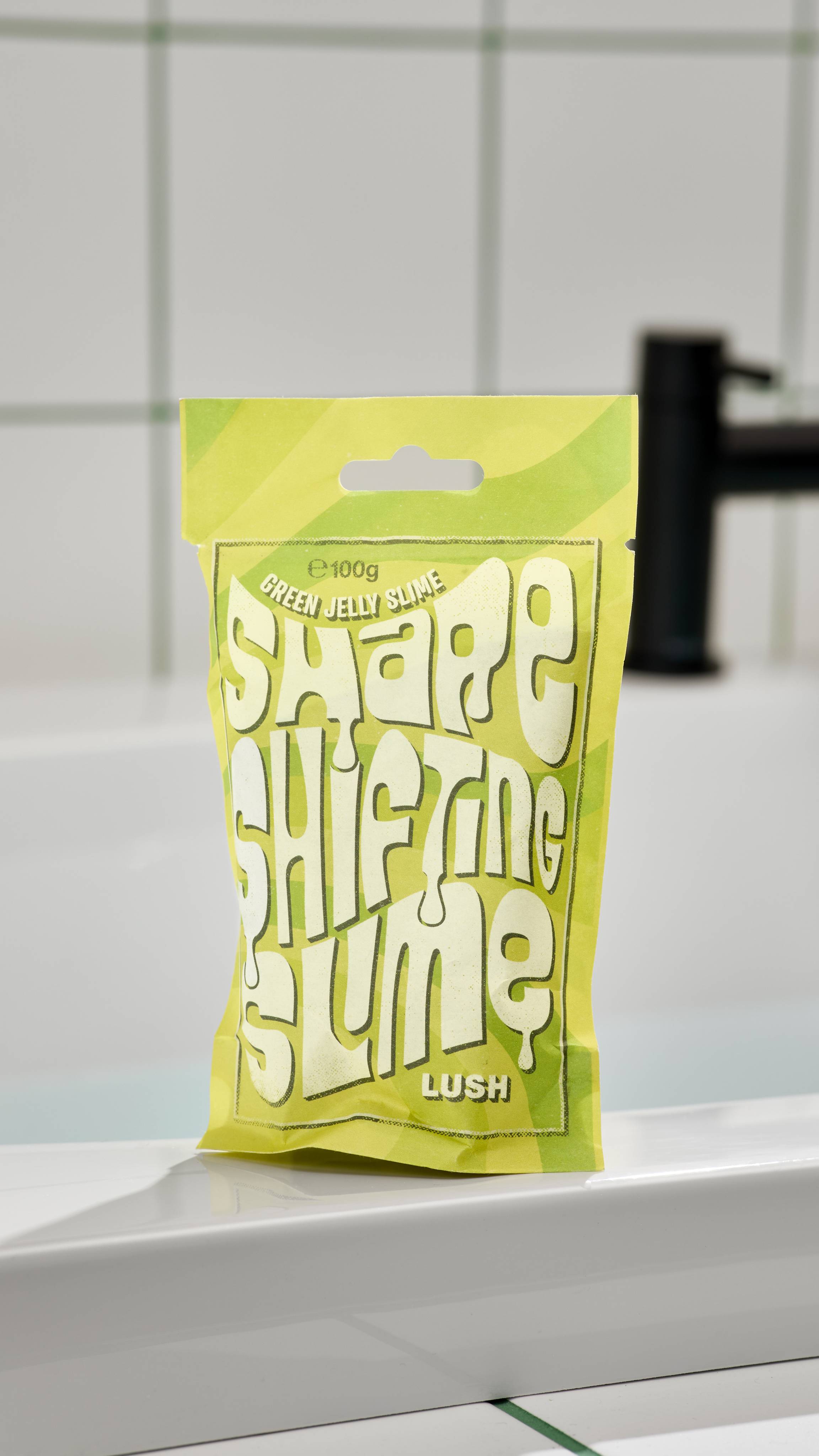 シェイプシフティングスライム ジェリーボムパウダー グリーン | LUSH