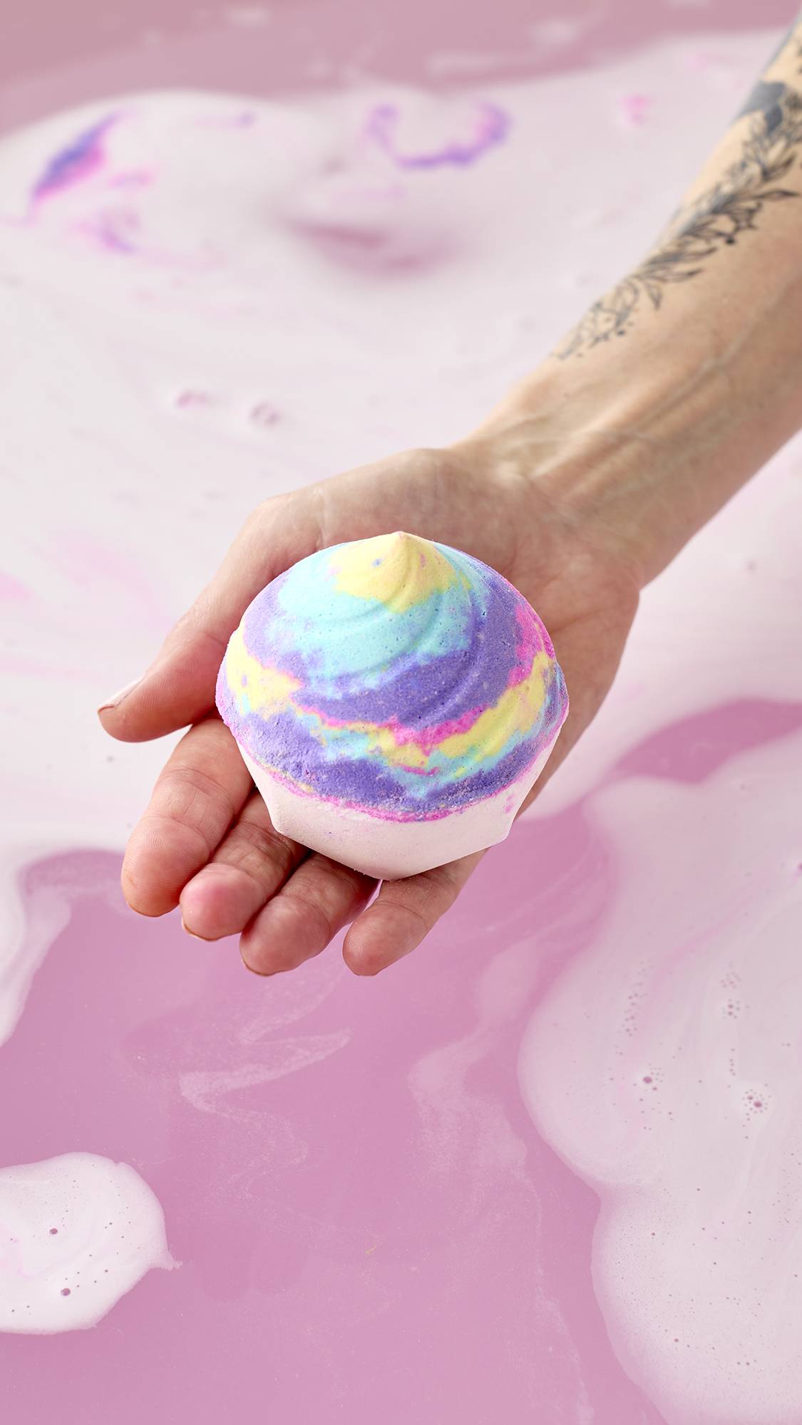 ユニコーン プープ ボム バスボム | LUSH