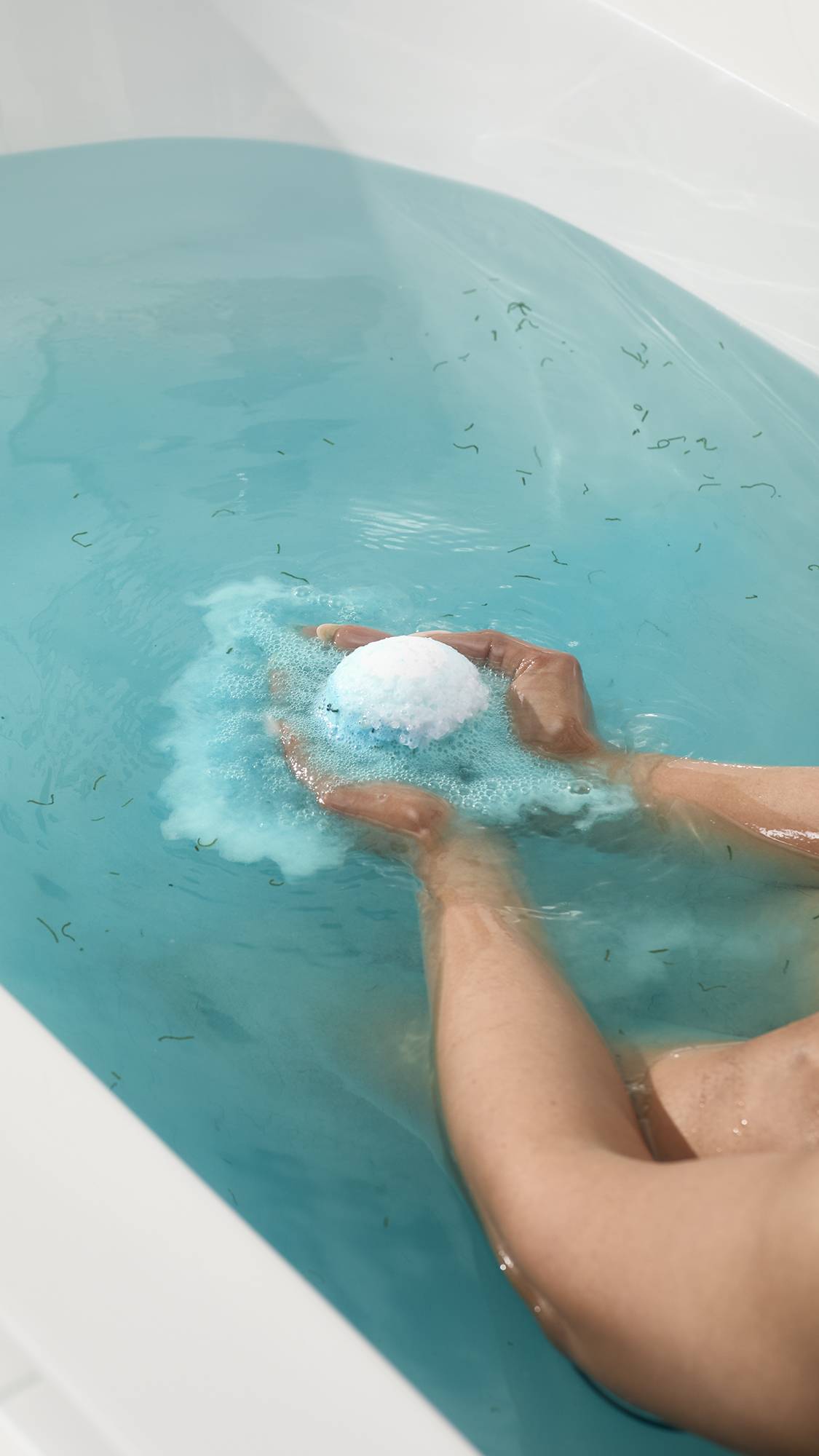 ビッグ ブルー バスボム | Big Blue | LUSH