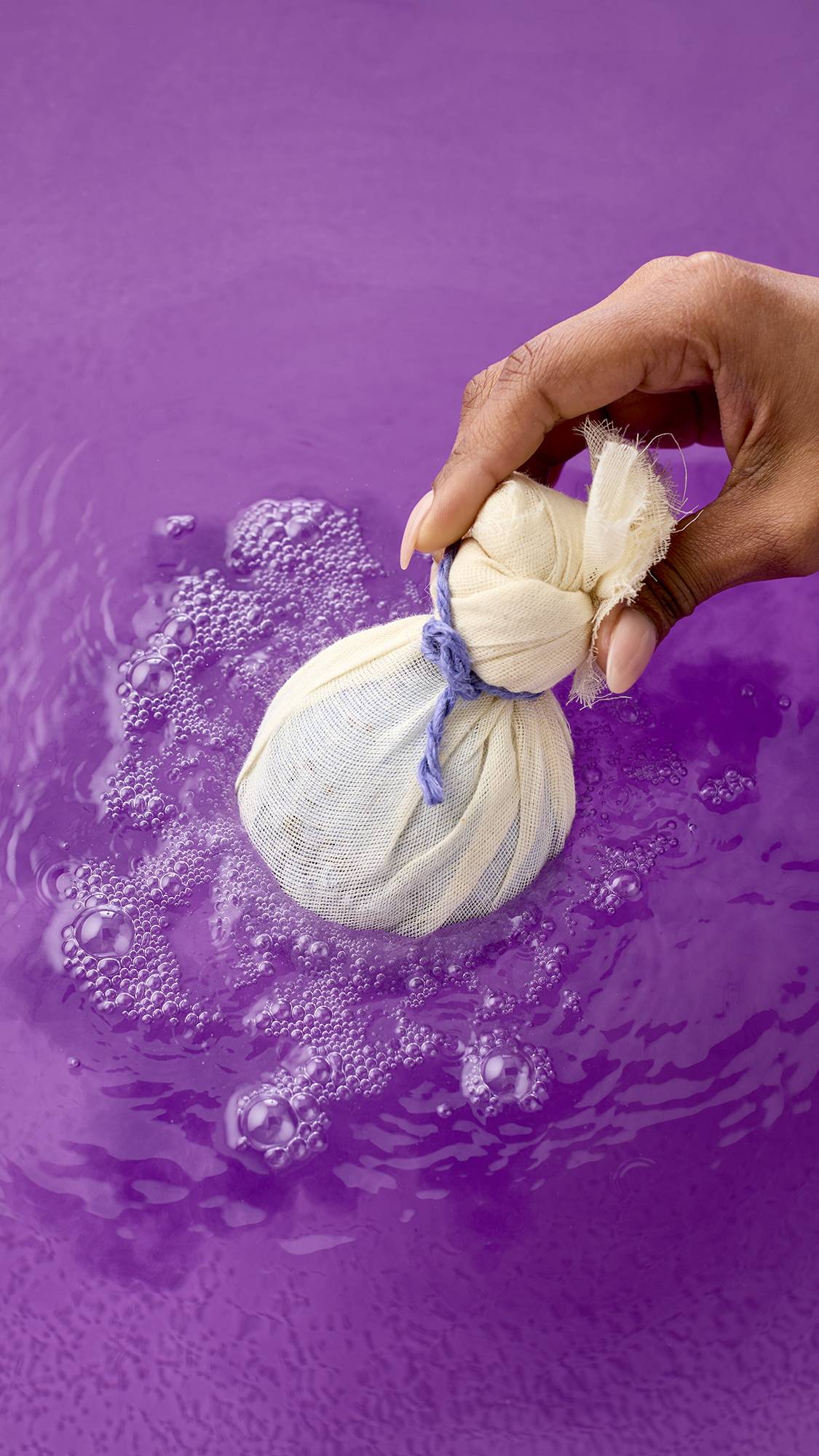 Deep Sleep | Lavender Bath Bomb