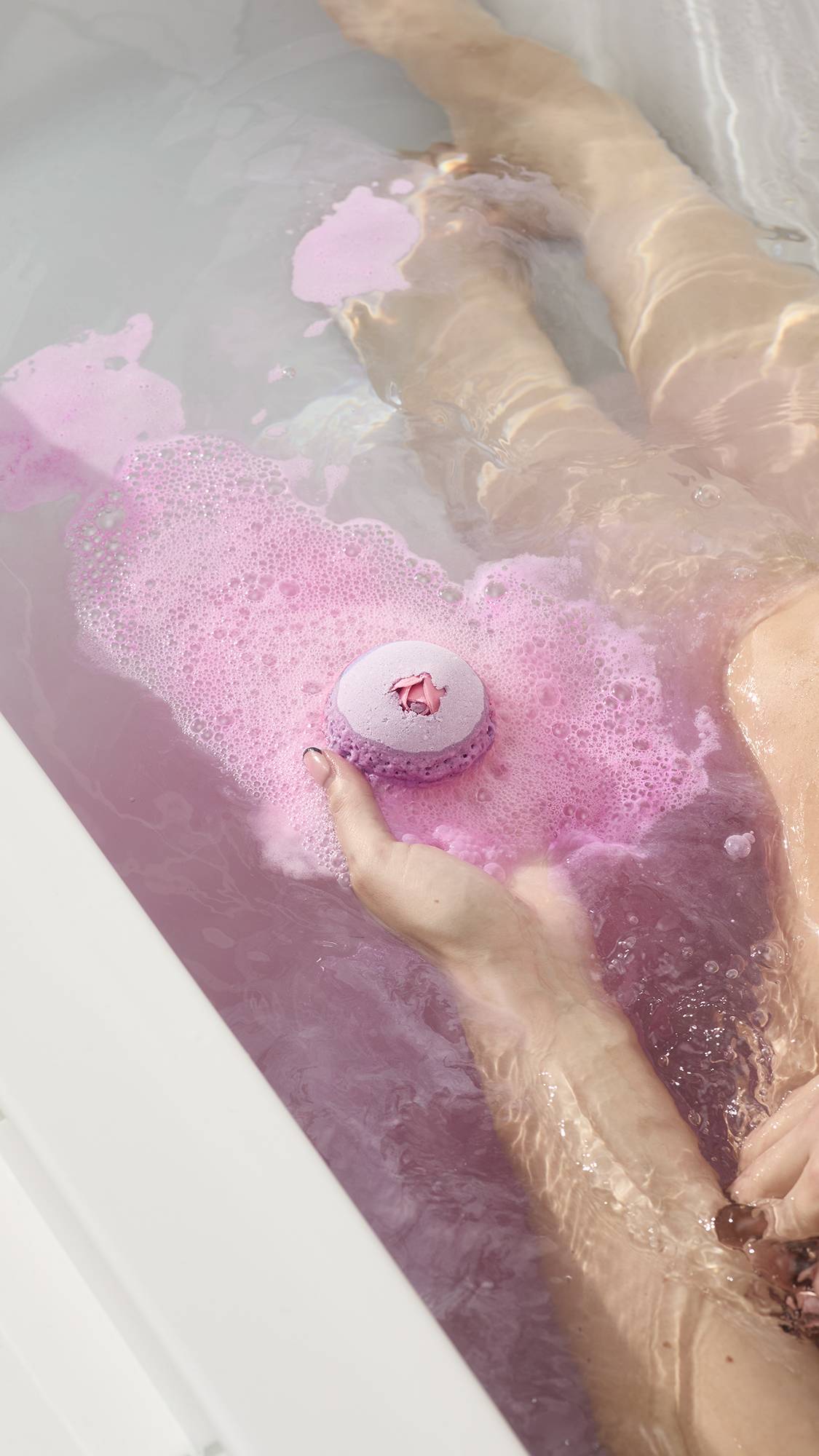 M　新品LUSH限定＆サブスクバスボム、ソープ　6点 mums_favourite_bathtime_gift_h