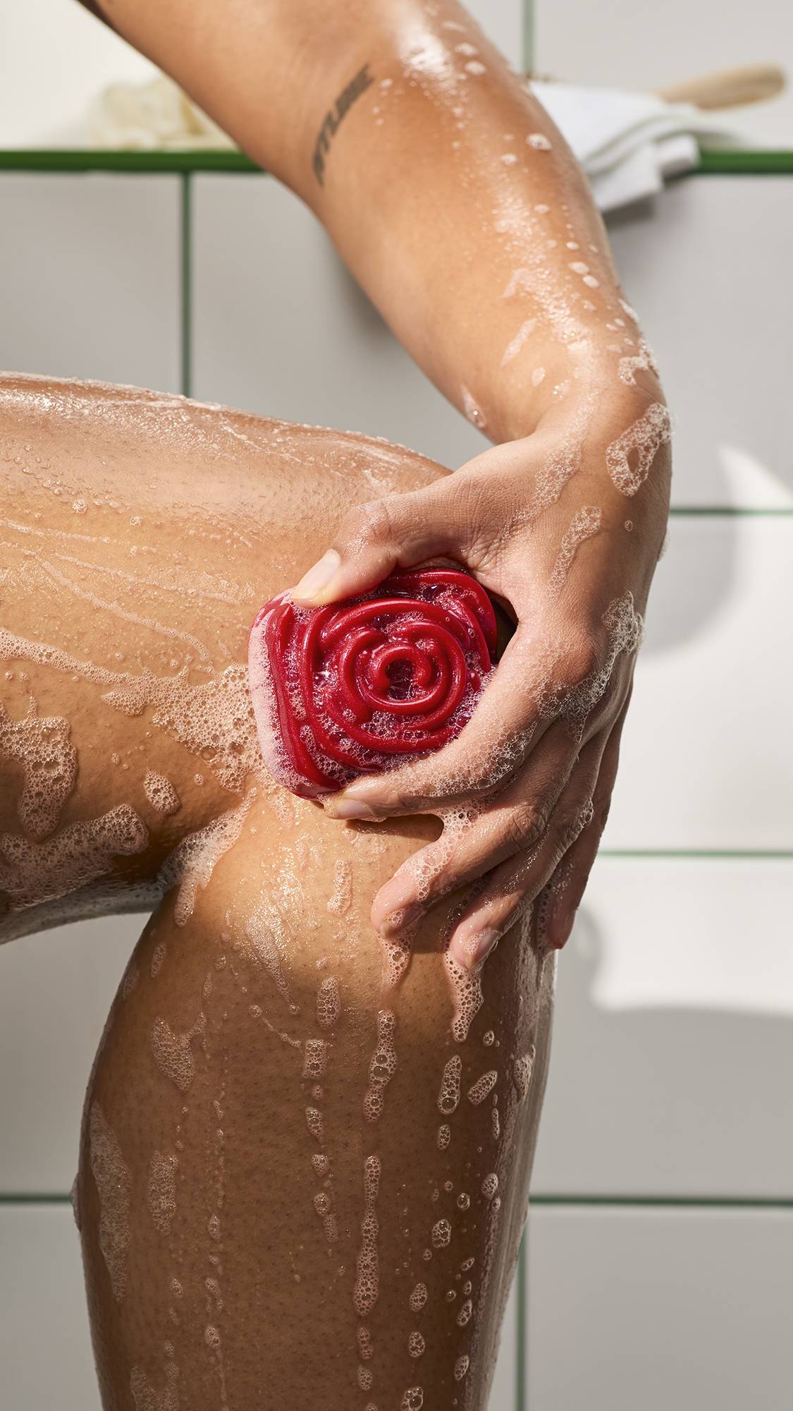 セクシー シャワーガミー | LUSH