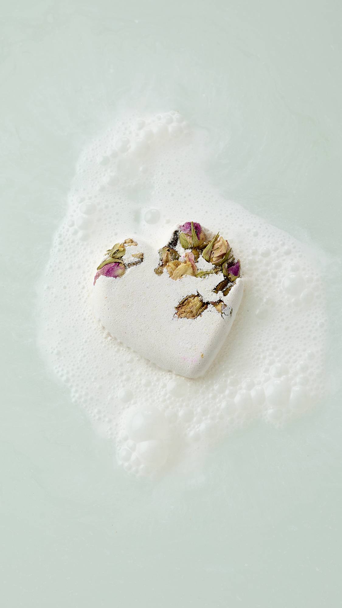 Tisty Tosty | Bath Bomb | LUSH