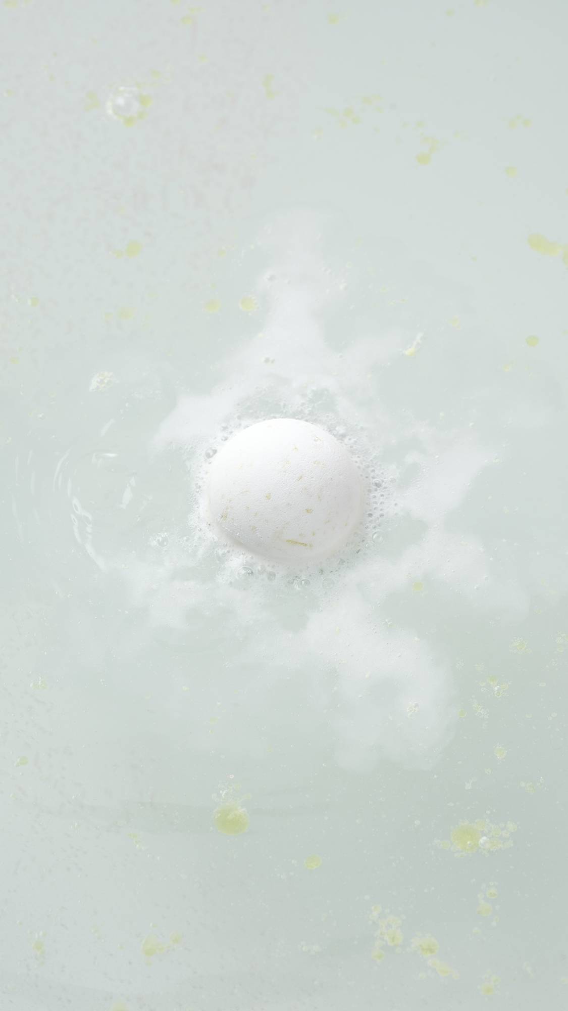 Butterball Bath Bomb | LUSH