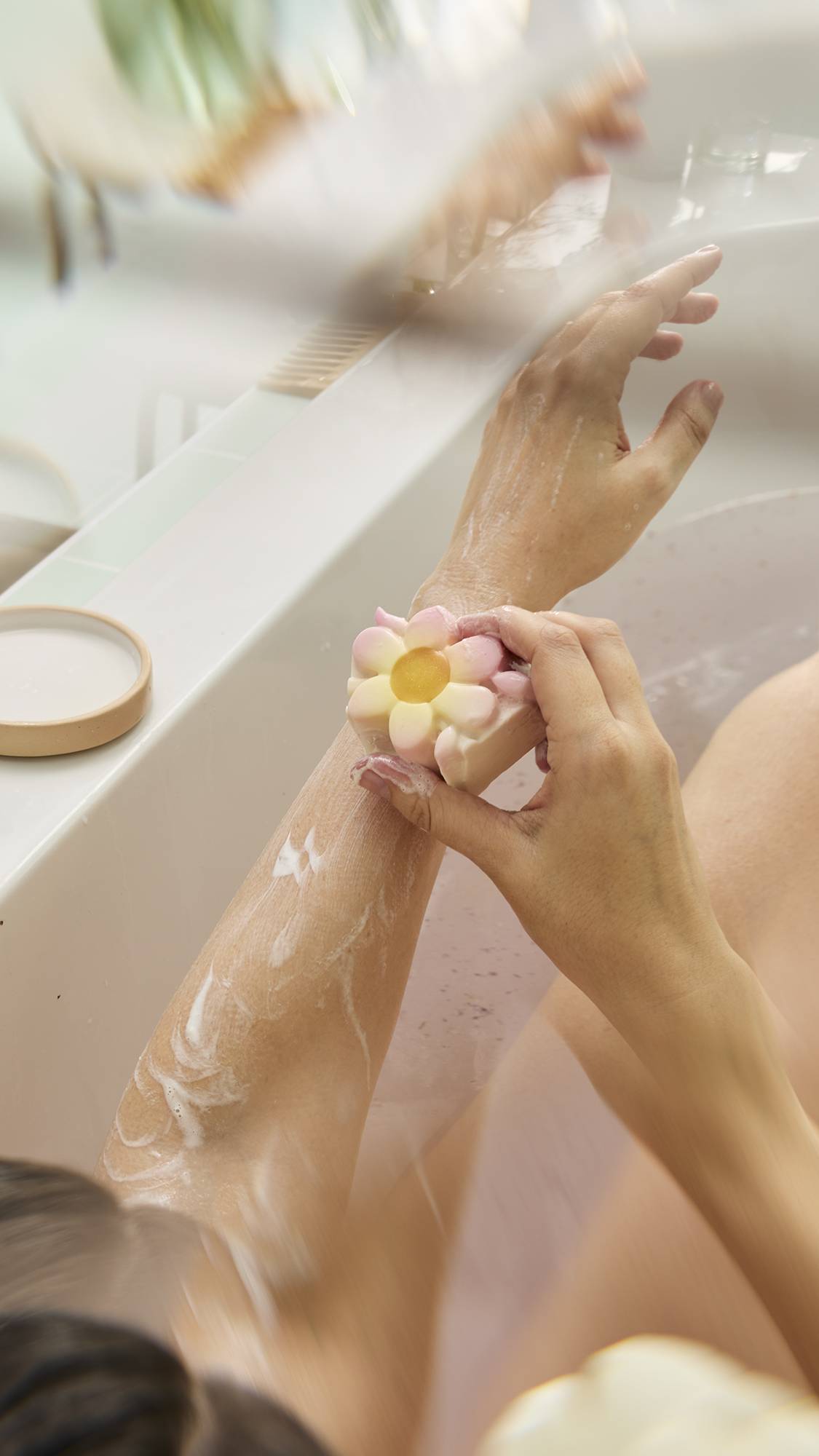 Savon Making Daisy Chains