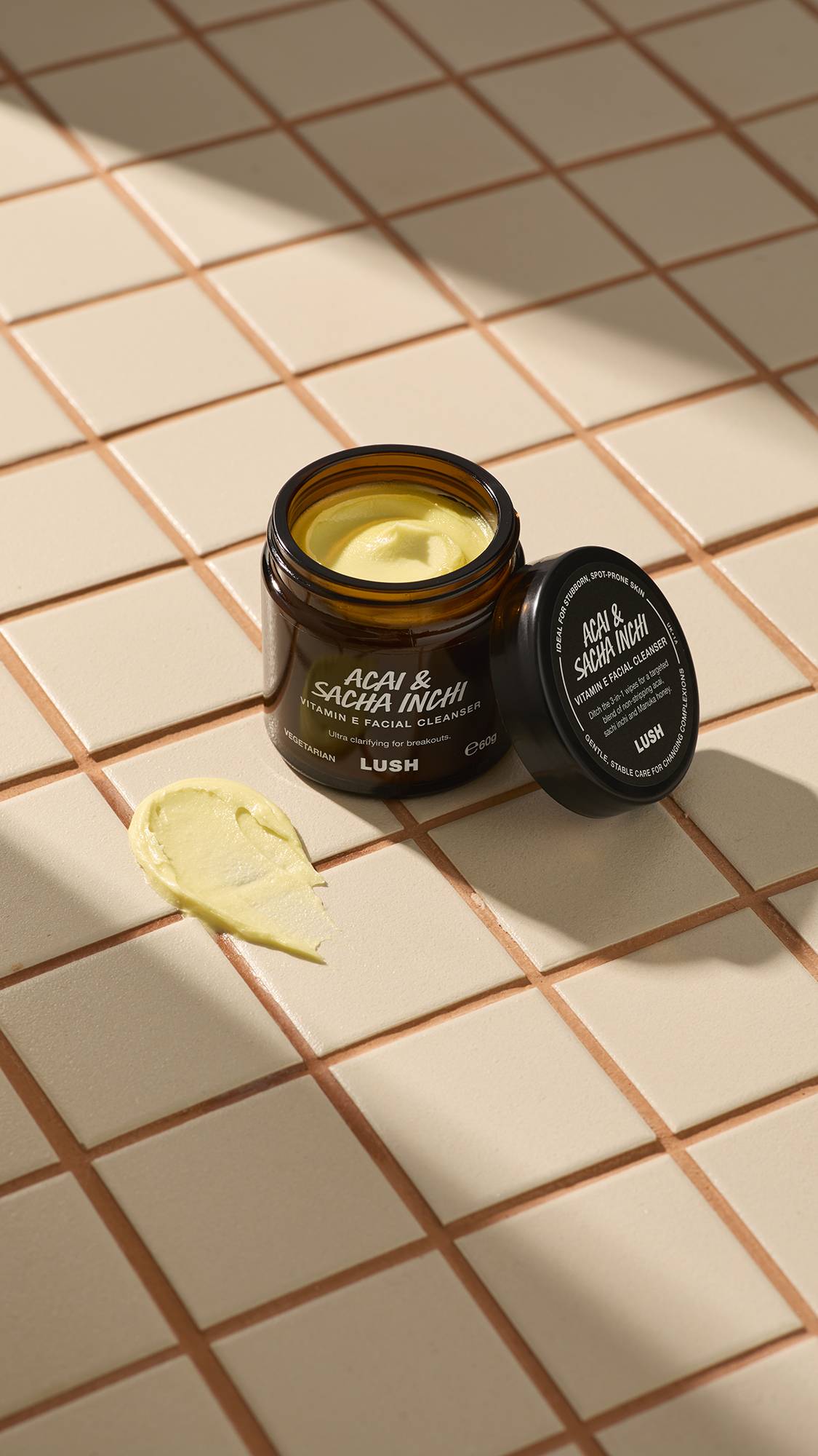 Nettoyant pour le visage à la vitamine E Acai & Sacha Inchi