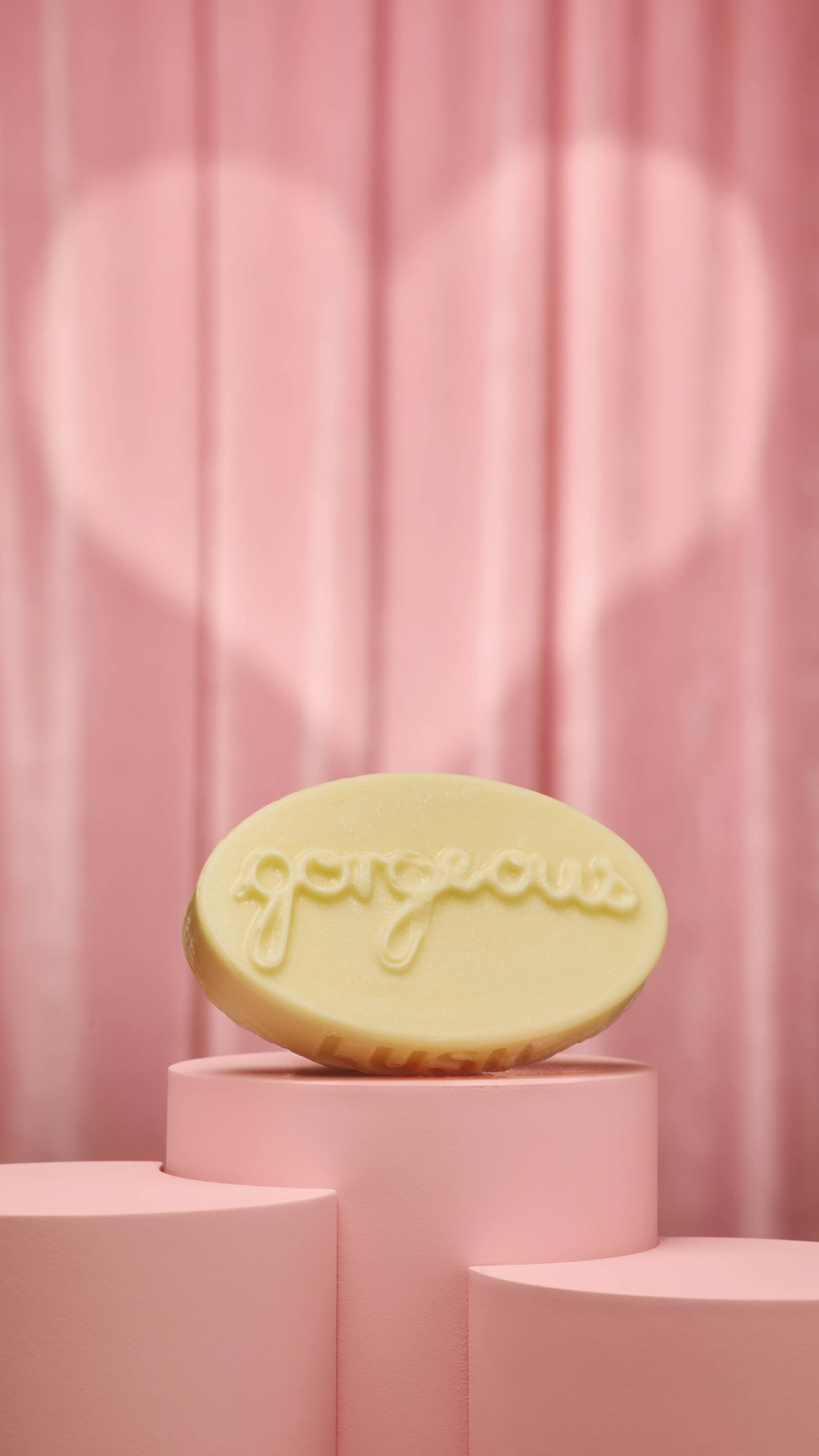 ゴージャス マッサージバー | LUSH