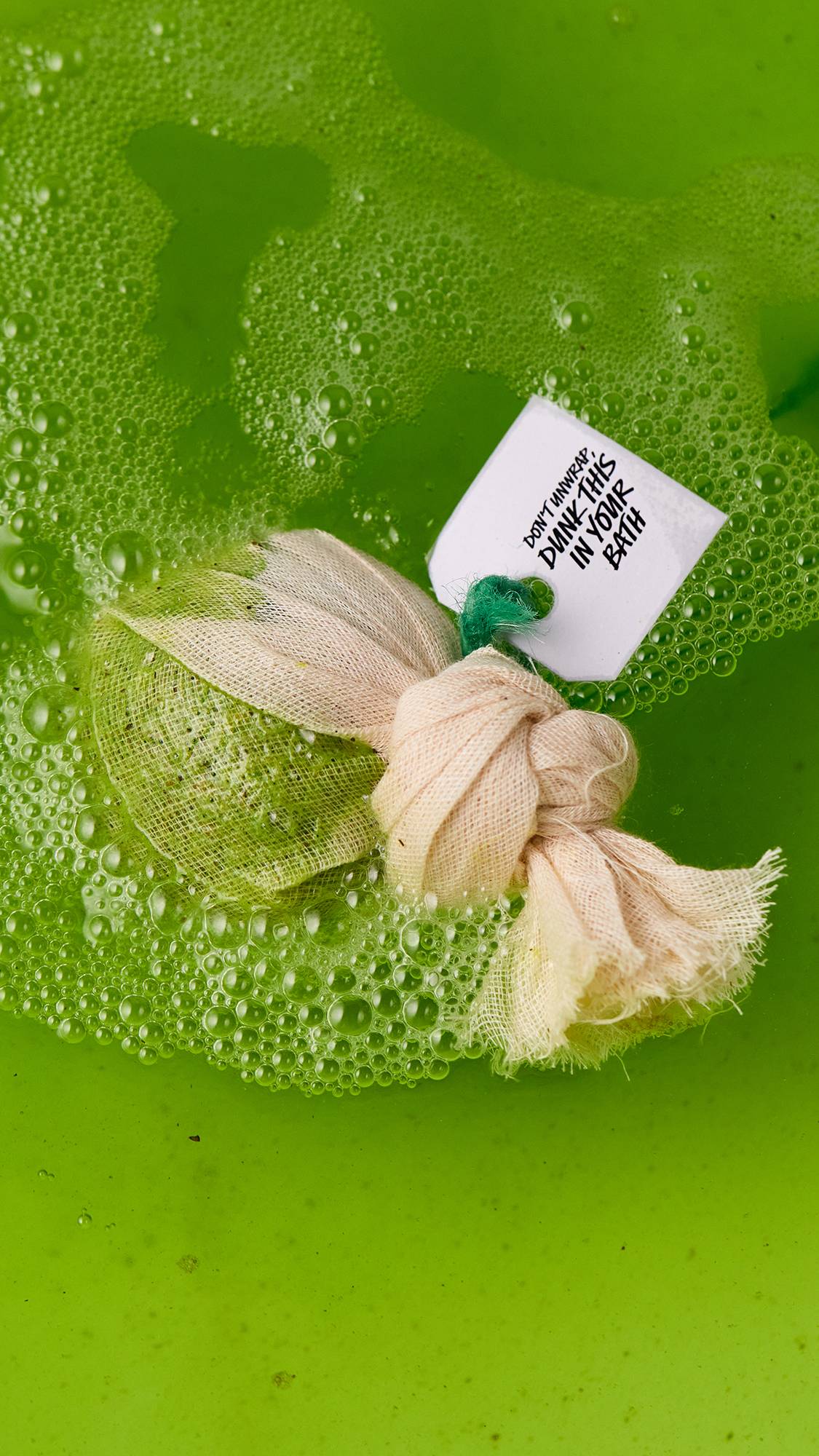 Energising Matcha And Peppermint Cataplasm | Bath Bomb