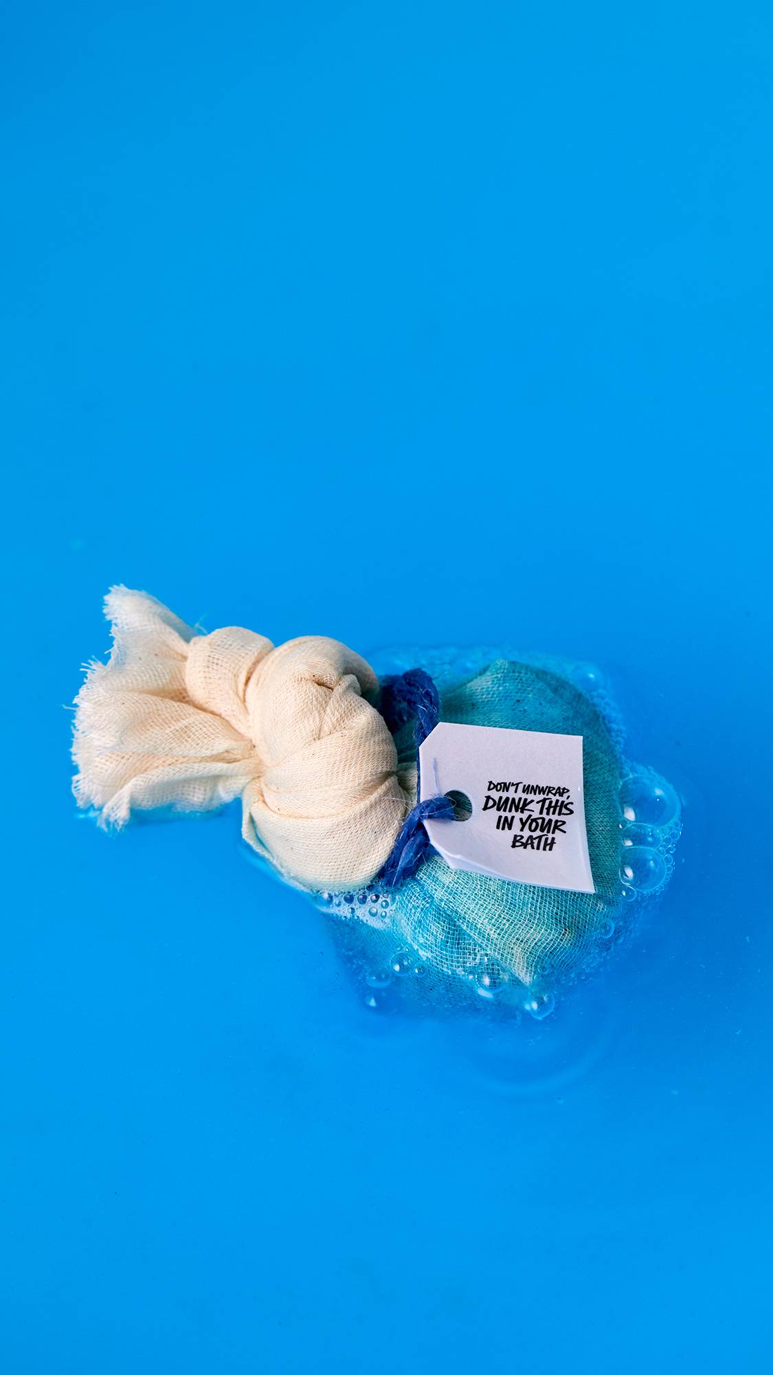 Gentle Mugwort Cataplasm Bath Bomb