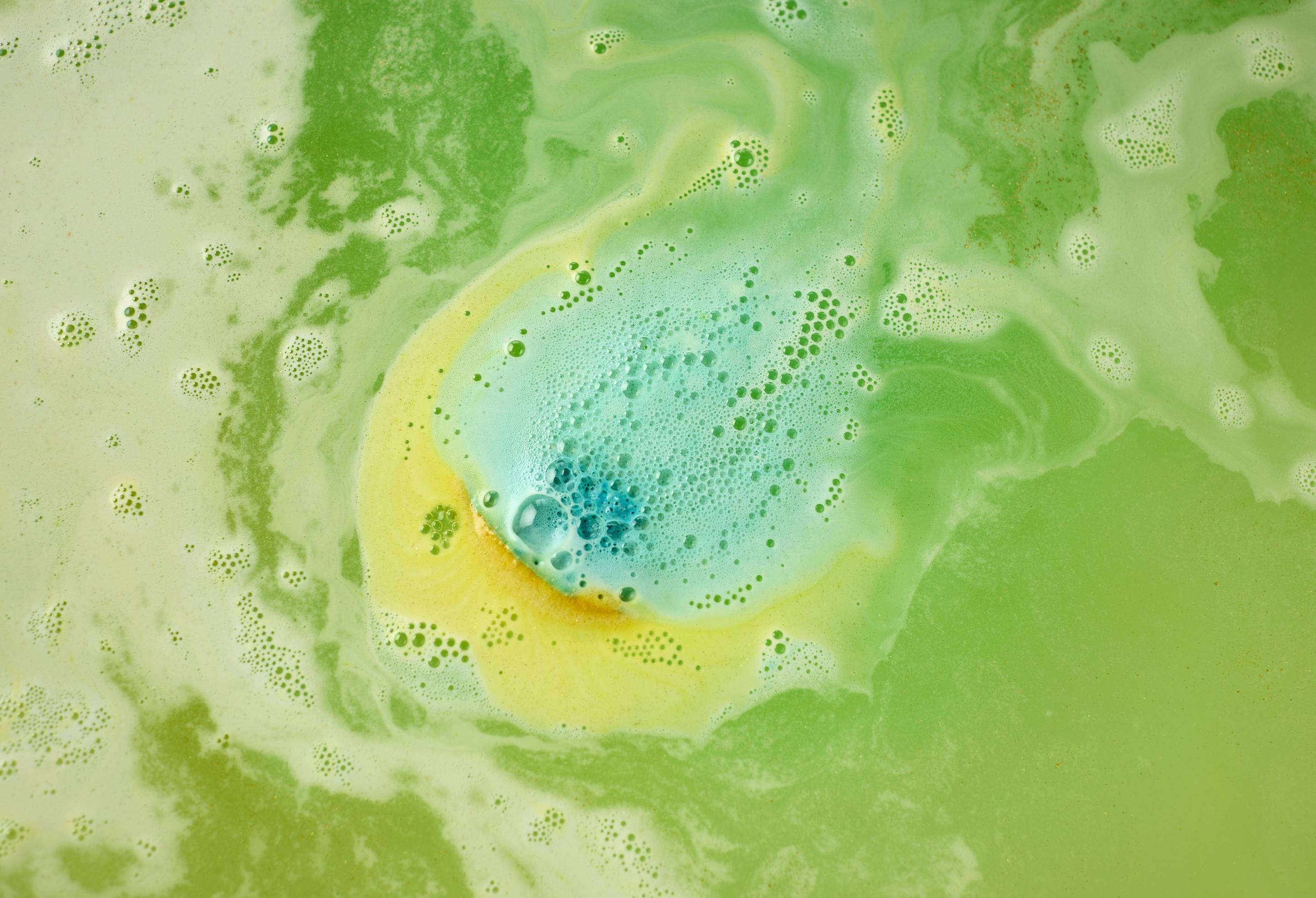 Golden Egg Bath Bomb Melt