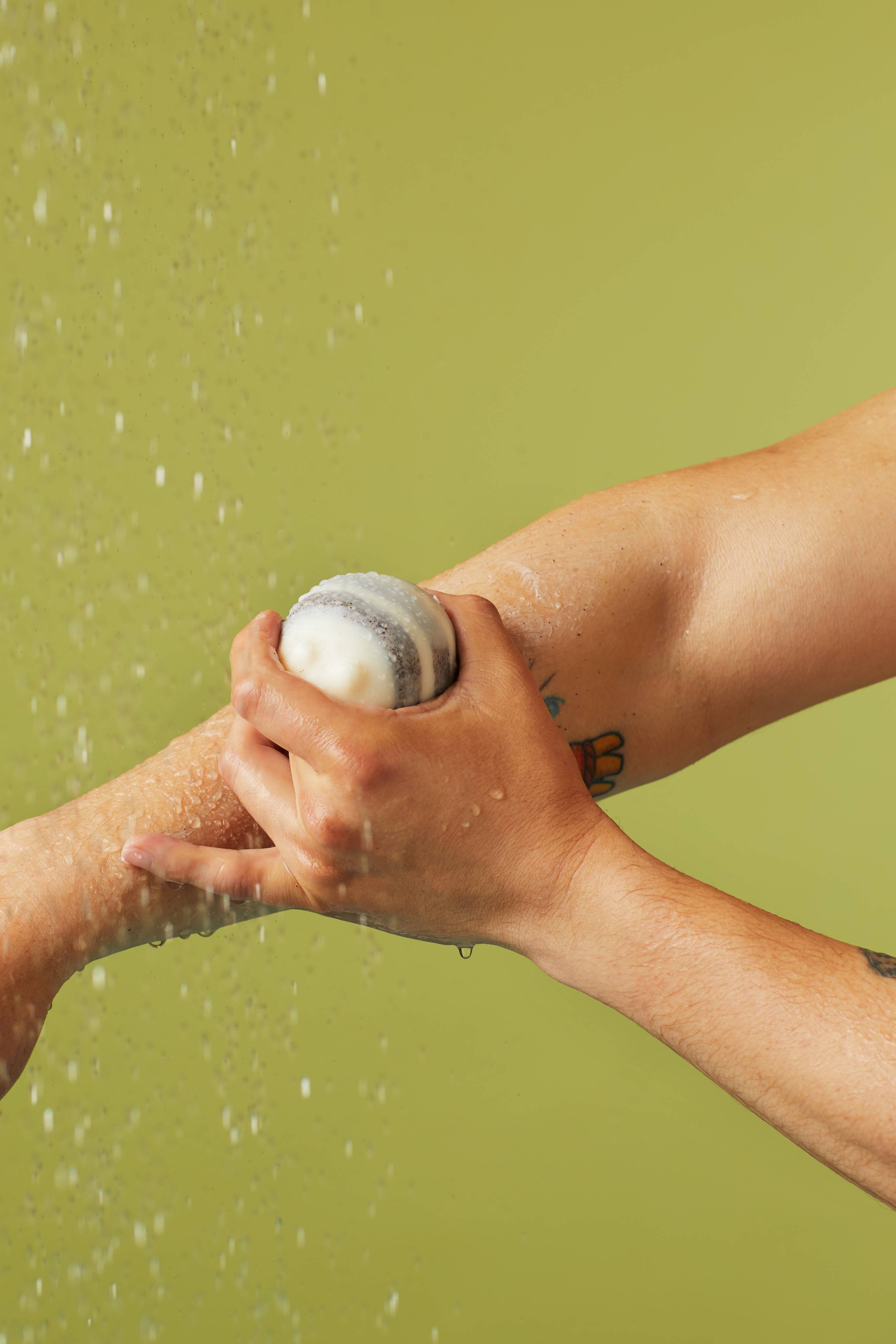 シェリーページ LUSH Amazon | LUSH ラッシュ みつばちマーチ シャワージェル It's