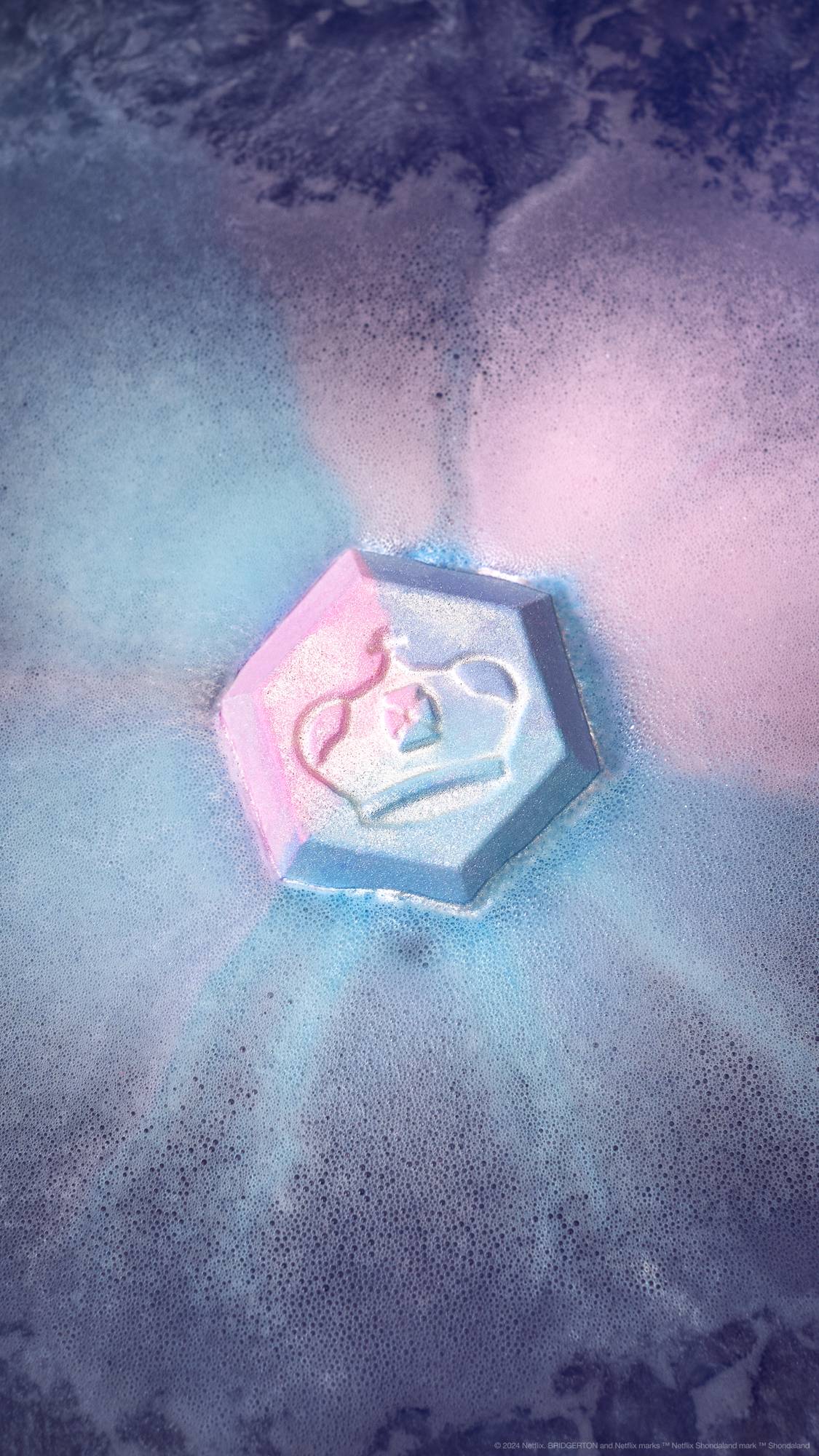 カラー・クラリティ・カラット・カット バスボム | LUSH