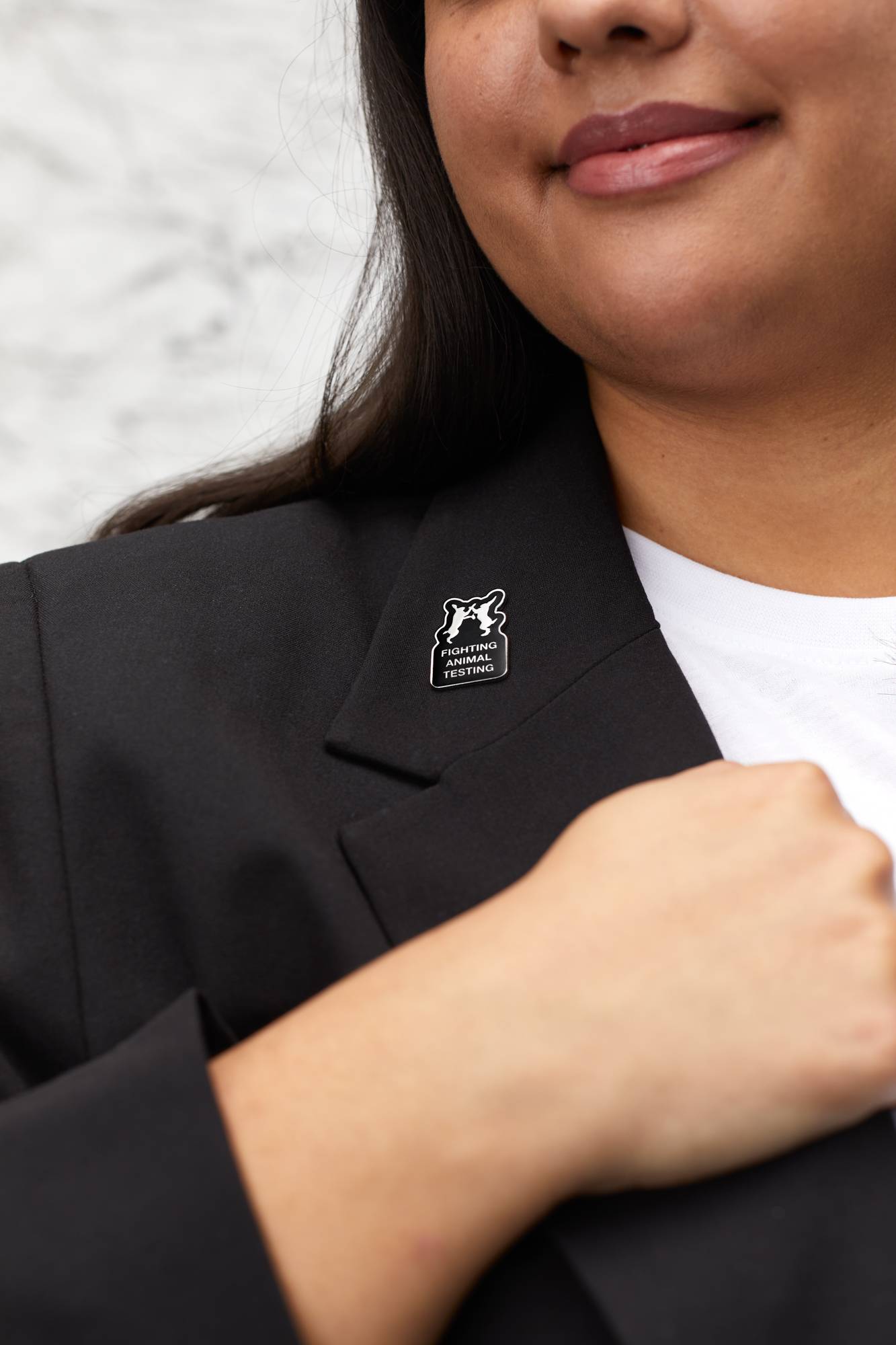 Fighting Animal Testing | Épinglette en émail