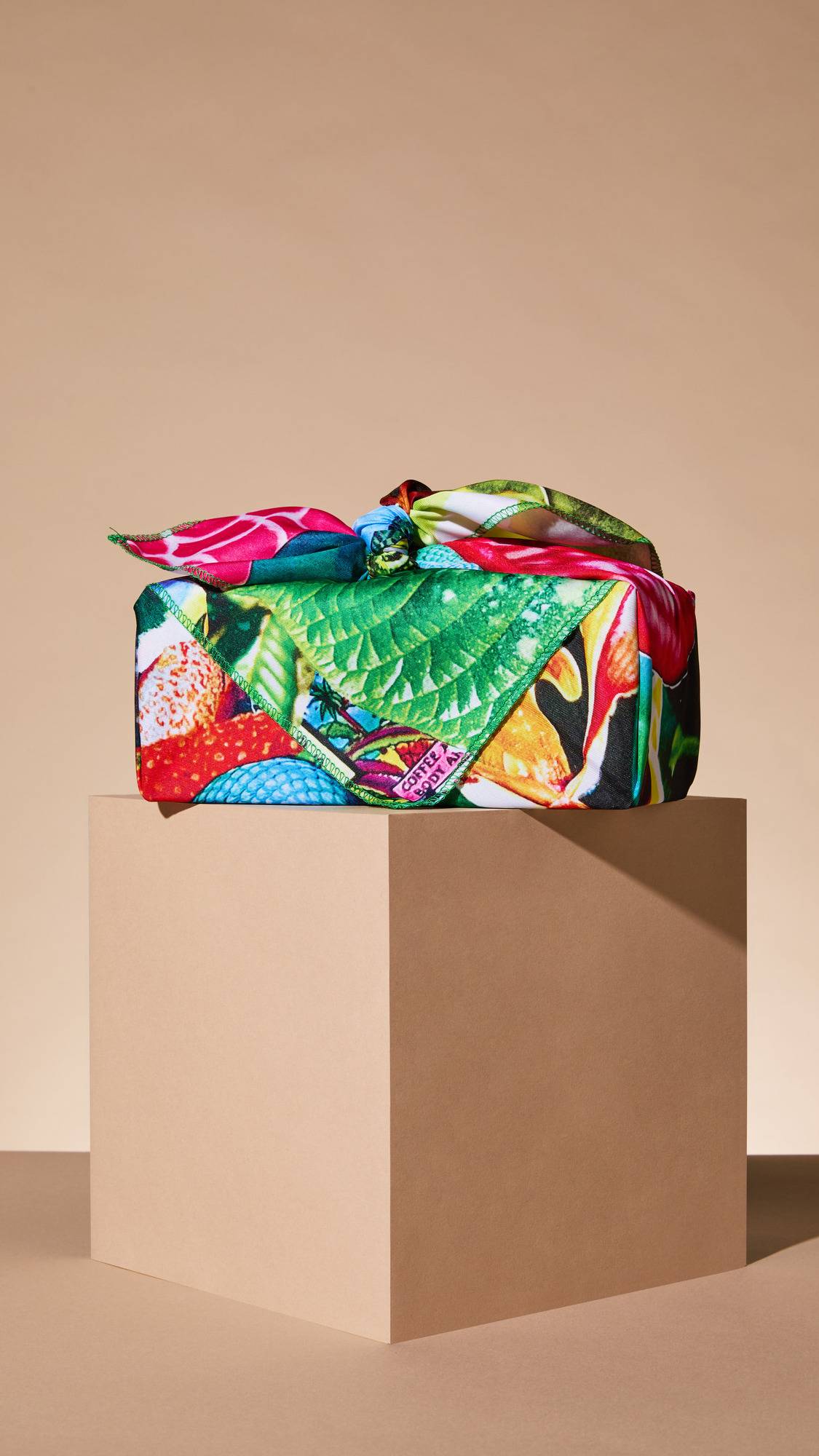 Rewild Knot Wrap