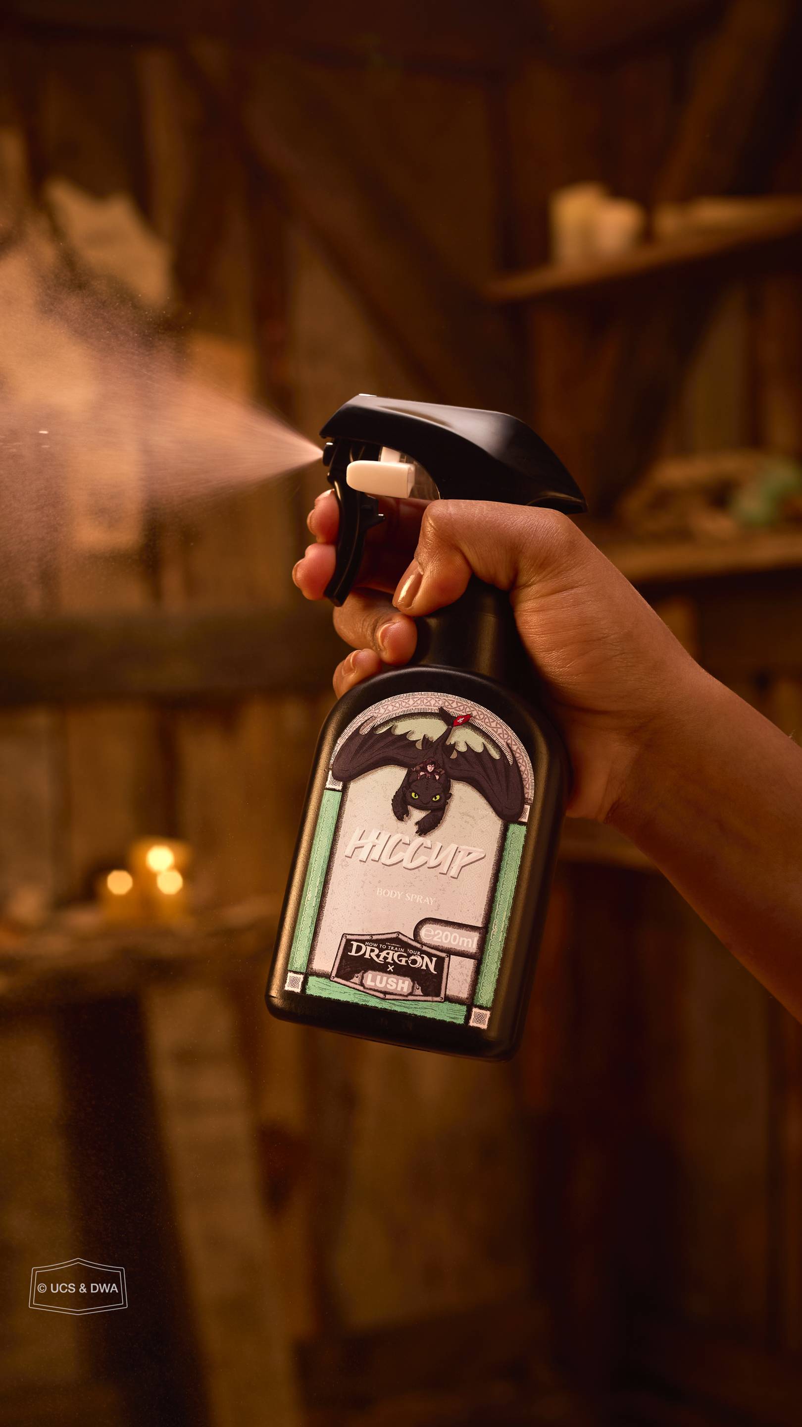 LUSH✖️ヒックとドラゴン コラボ ボディスプレーと、コーム LUSH