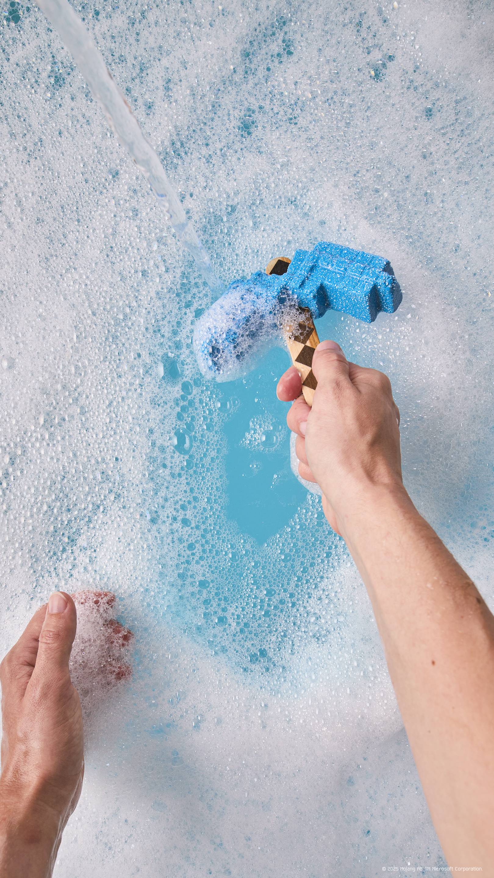 Diamond Pickaxe Reusable Bubble Bar