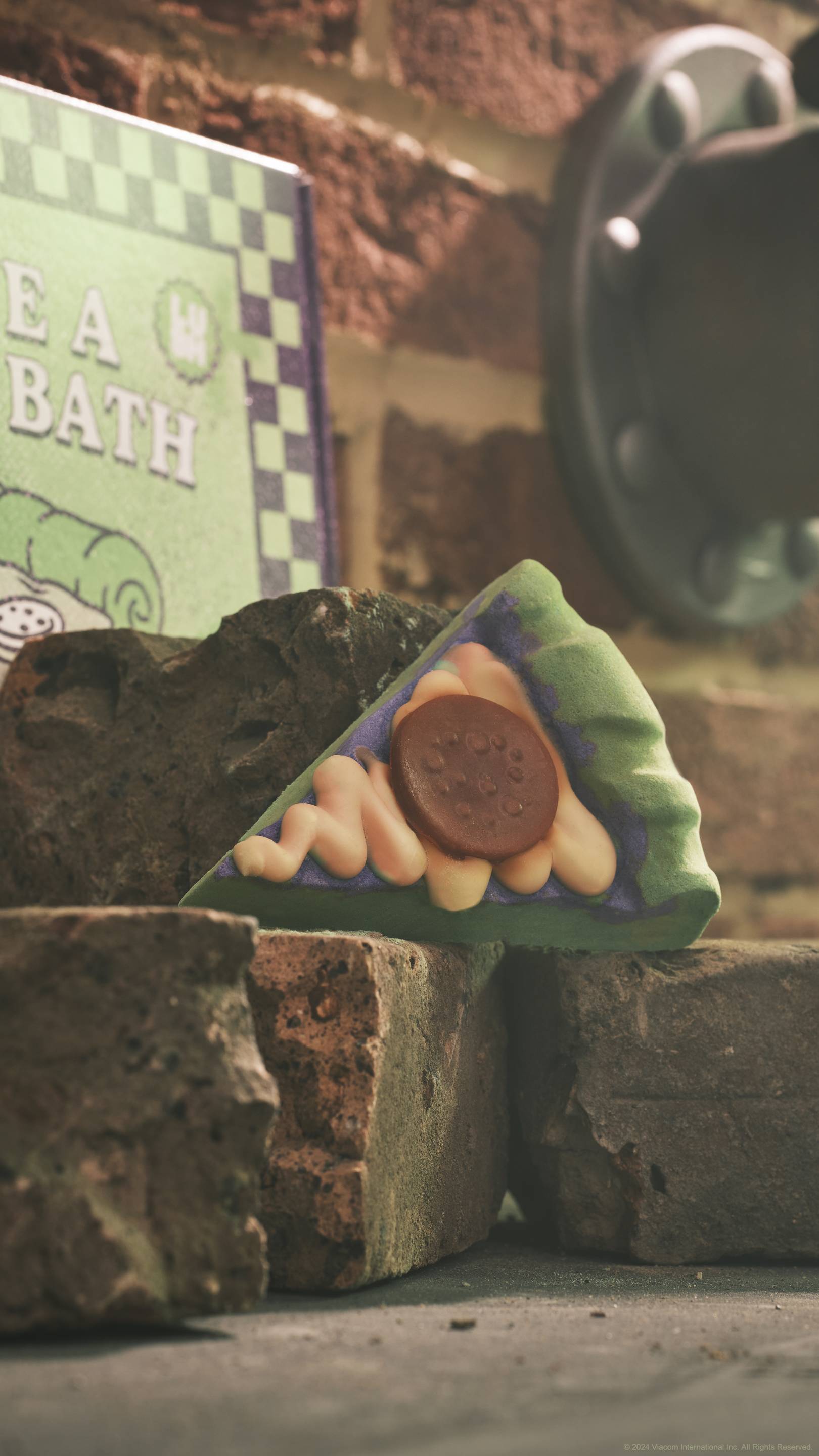 ピース ラブ ＆ ピザ バスボム | LUSH