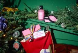 A Little Snow Fairy Magic Gift | LUSH