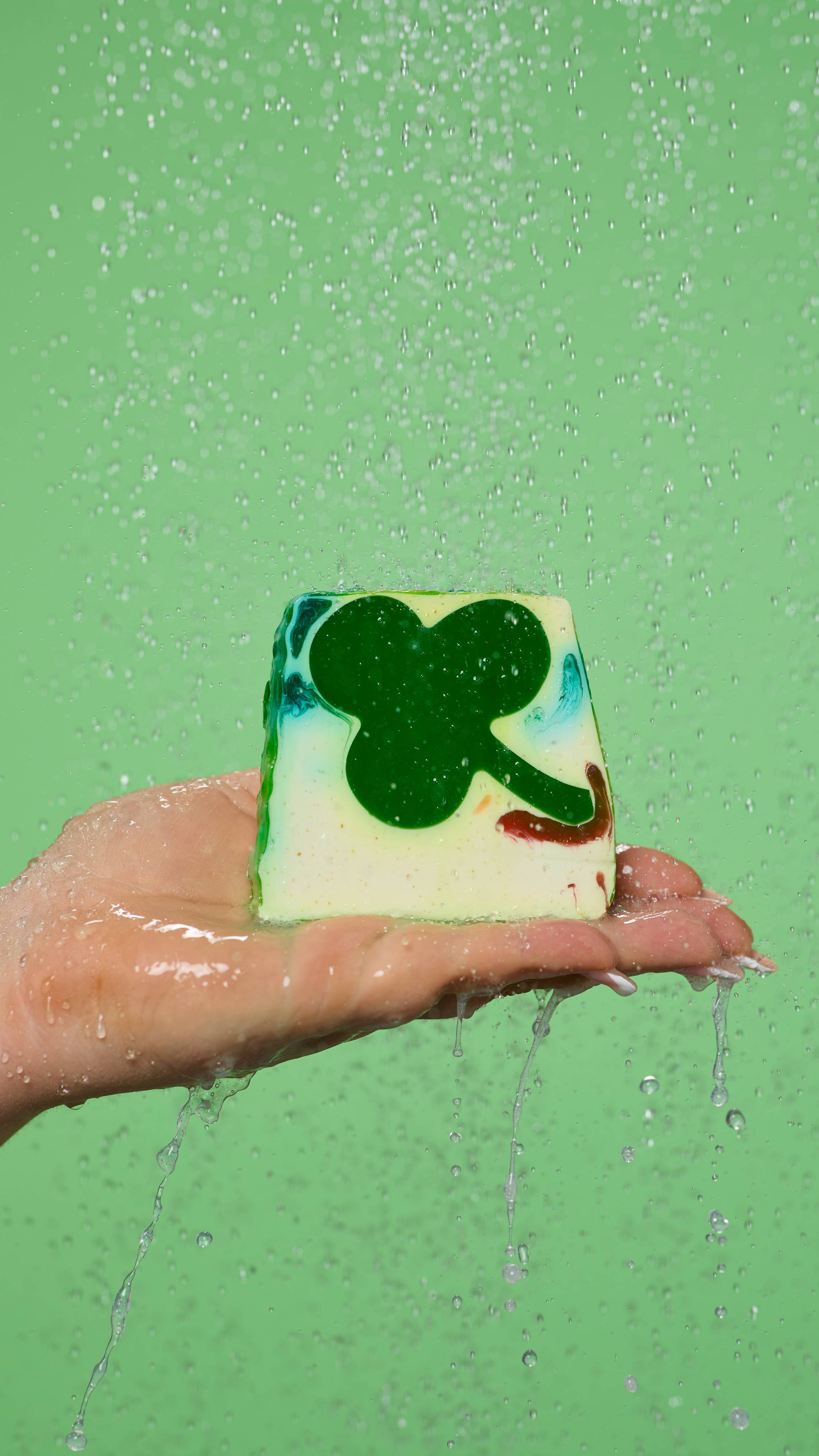 スプリング エキノックス ソープ | LUSH