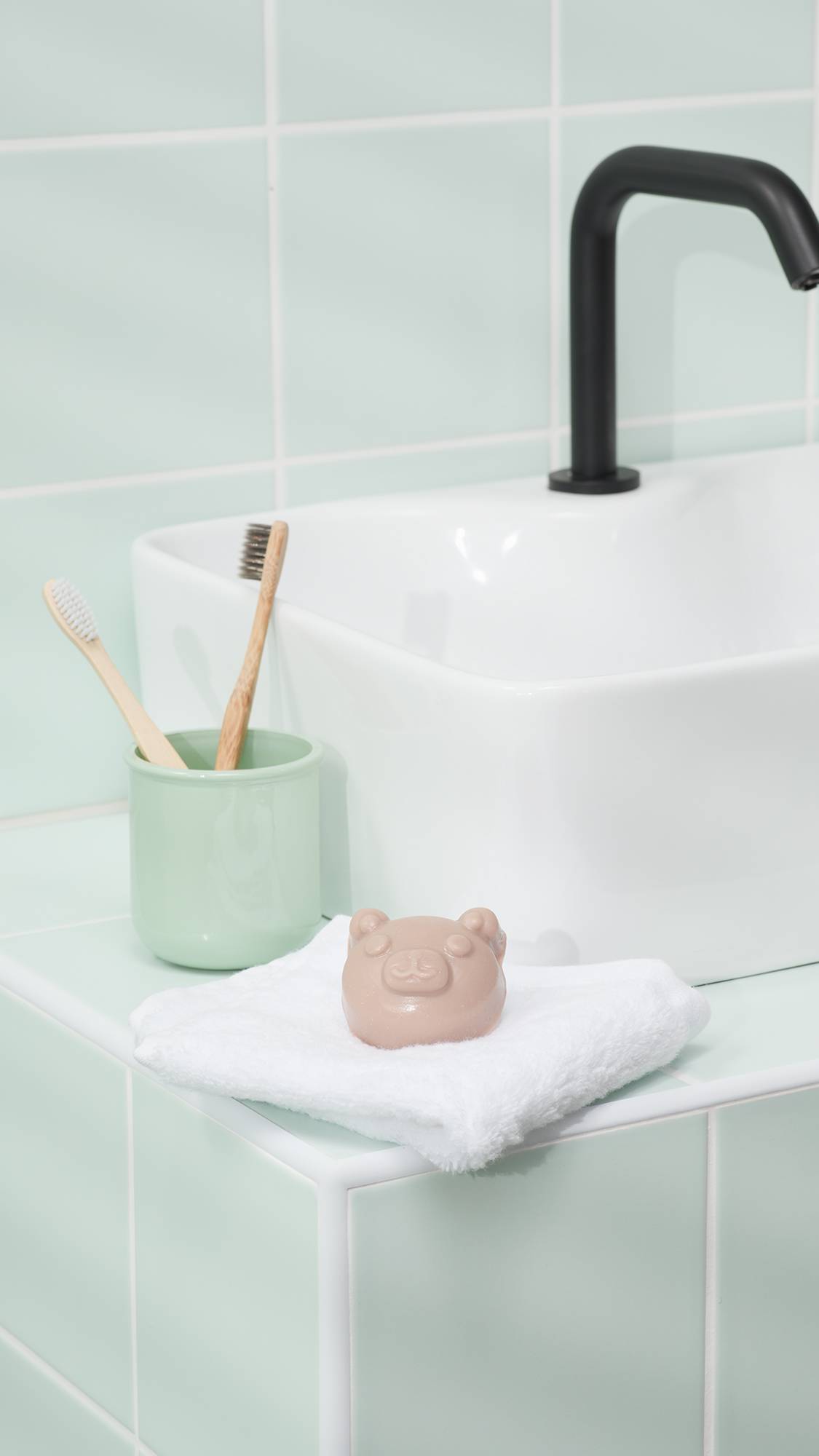 Baby Bear Facial Gummy Wash