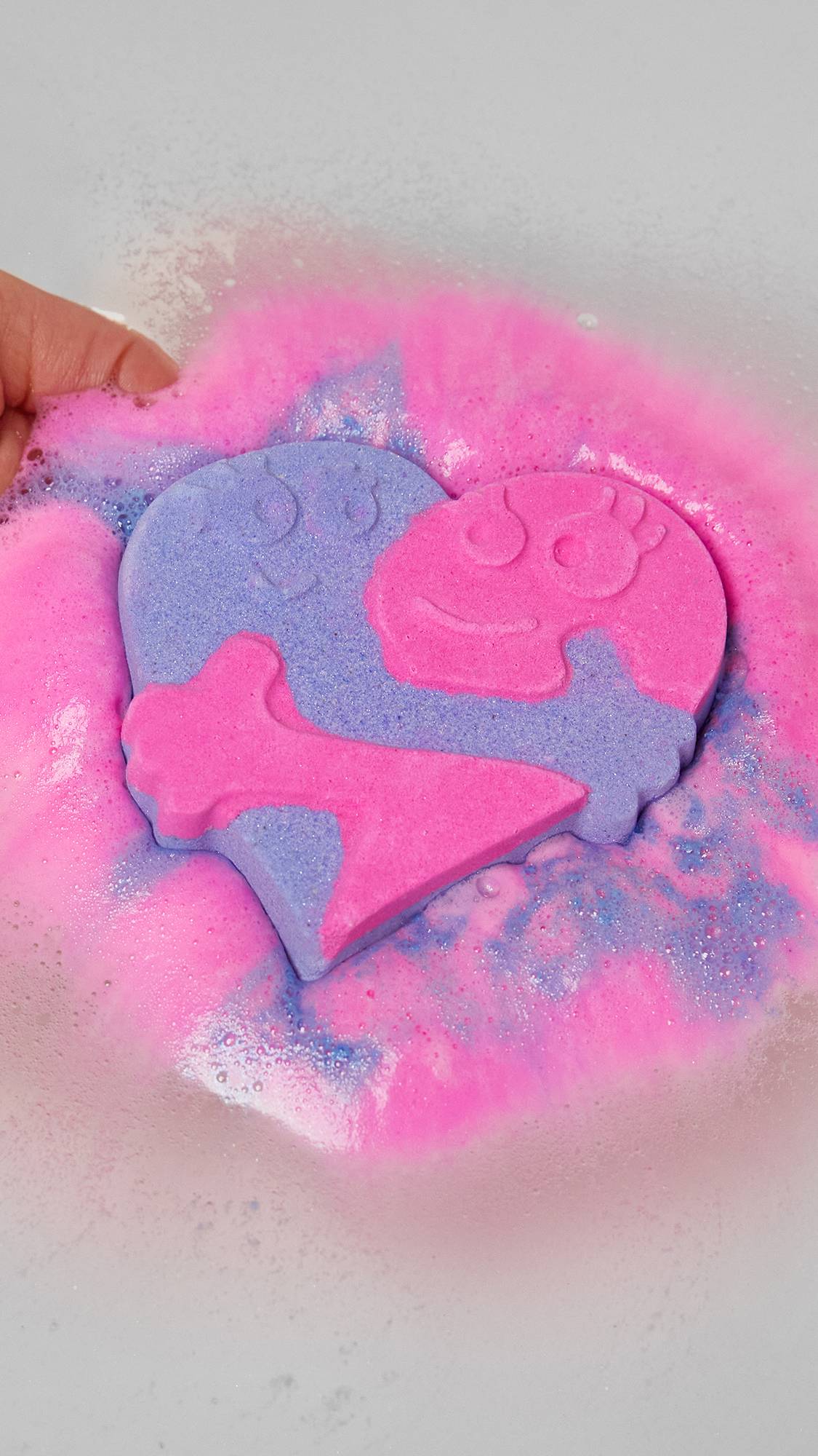 ビッグスクイーズ バスボム | LUSH