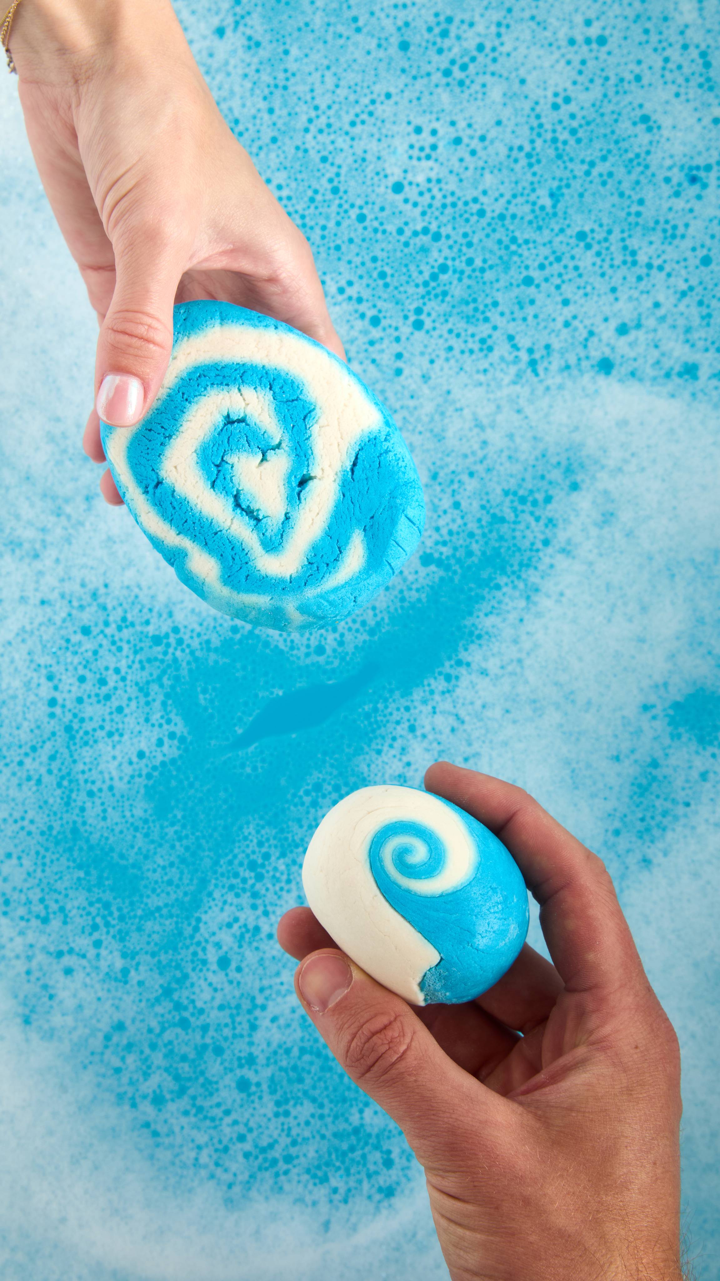 Blue Skies and Fluffy White Clouds Bubble Bar