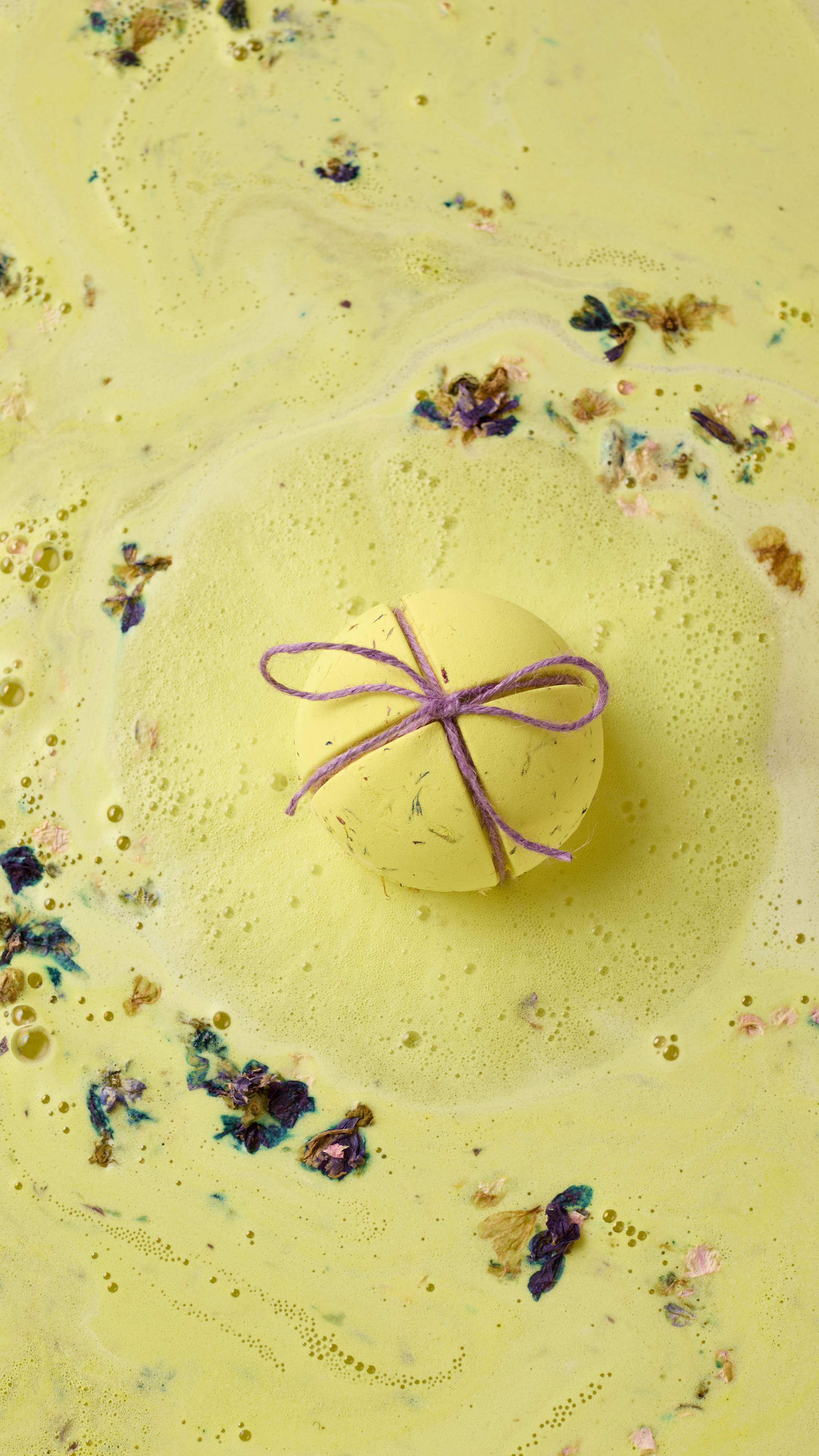 Careys Secret Garden Bath Bomb