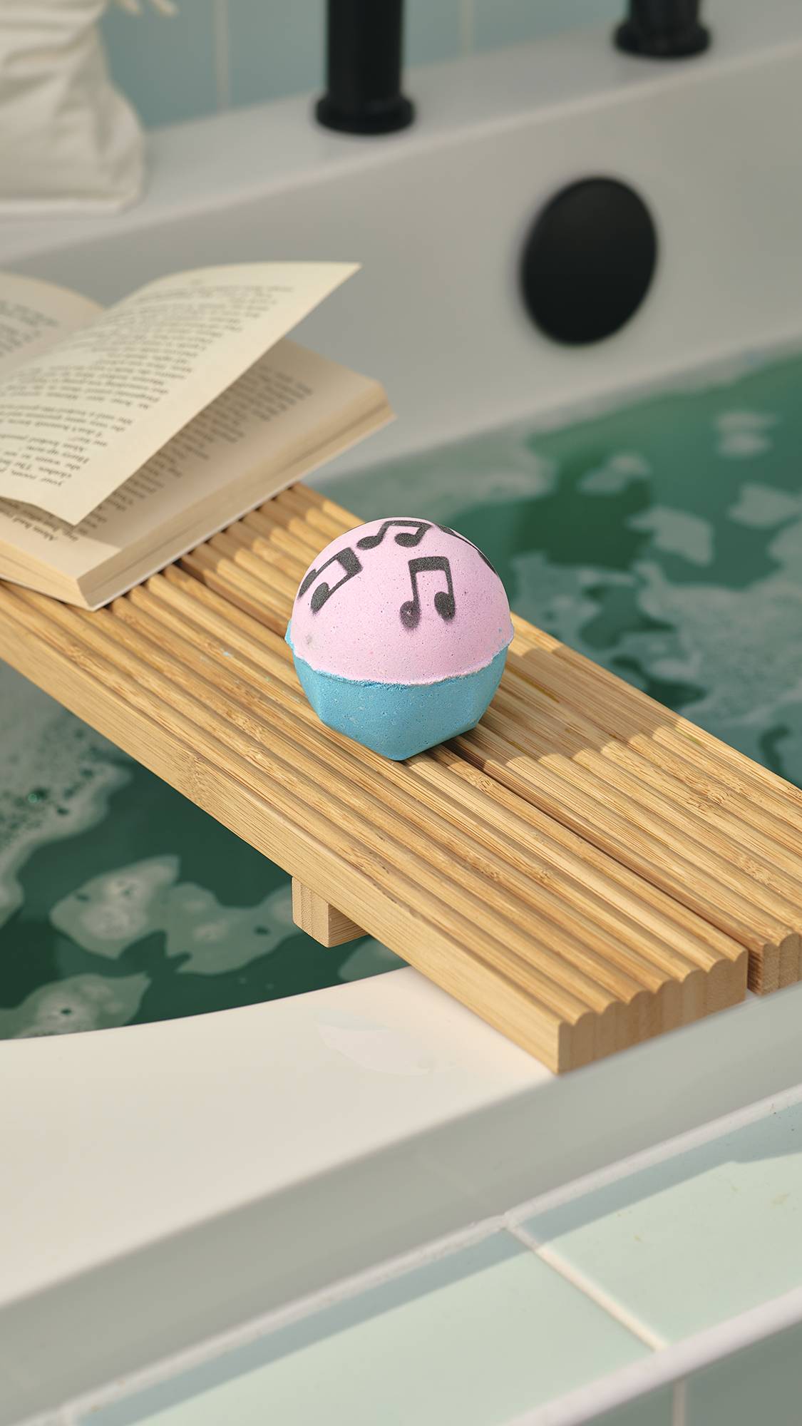 Dad Dancing Bath Bomb