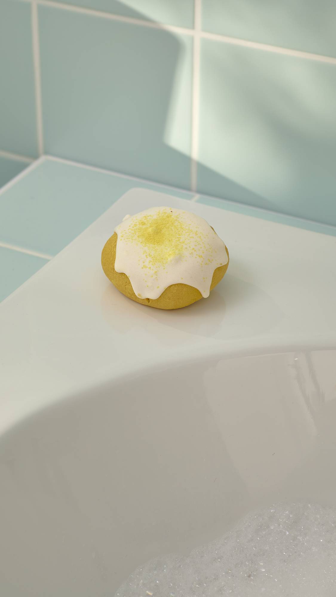 イージーピージーイエロースクイージー バブルバー | LUSH