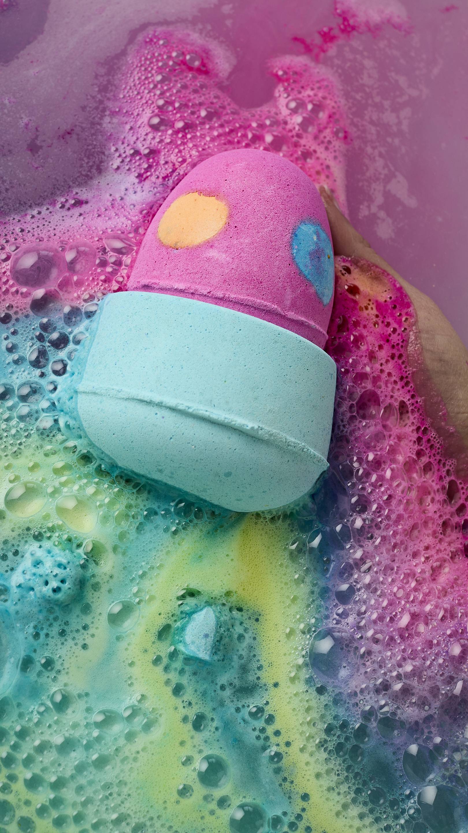 驚きの価格が実現！ エッグスオンレッグス LUSH | バスボム 入浴剤・バスソルト