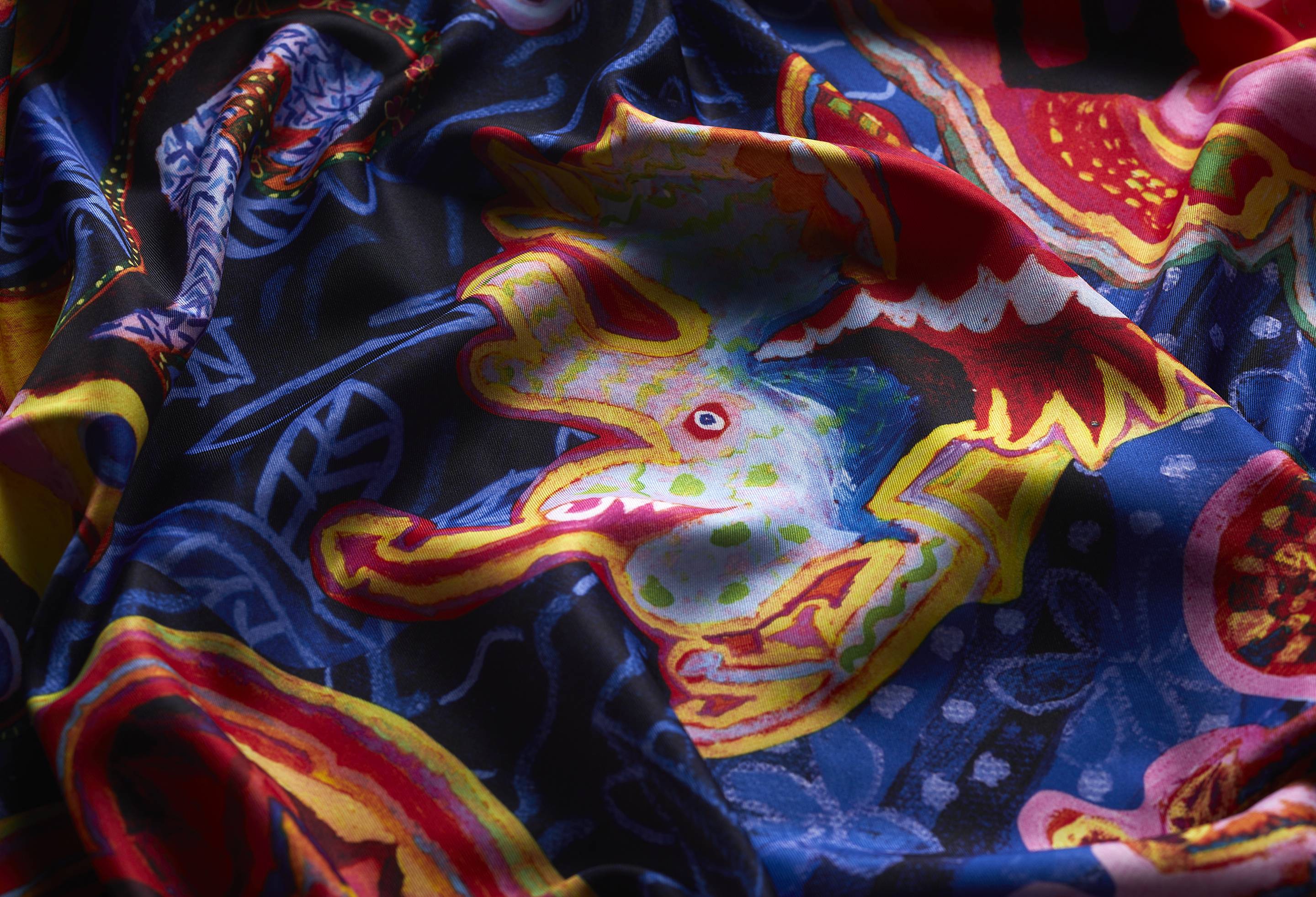 Fantasy Animals Knot Wrap