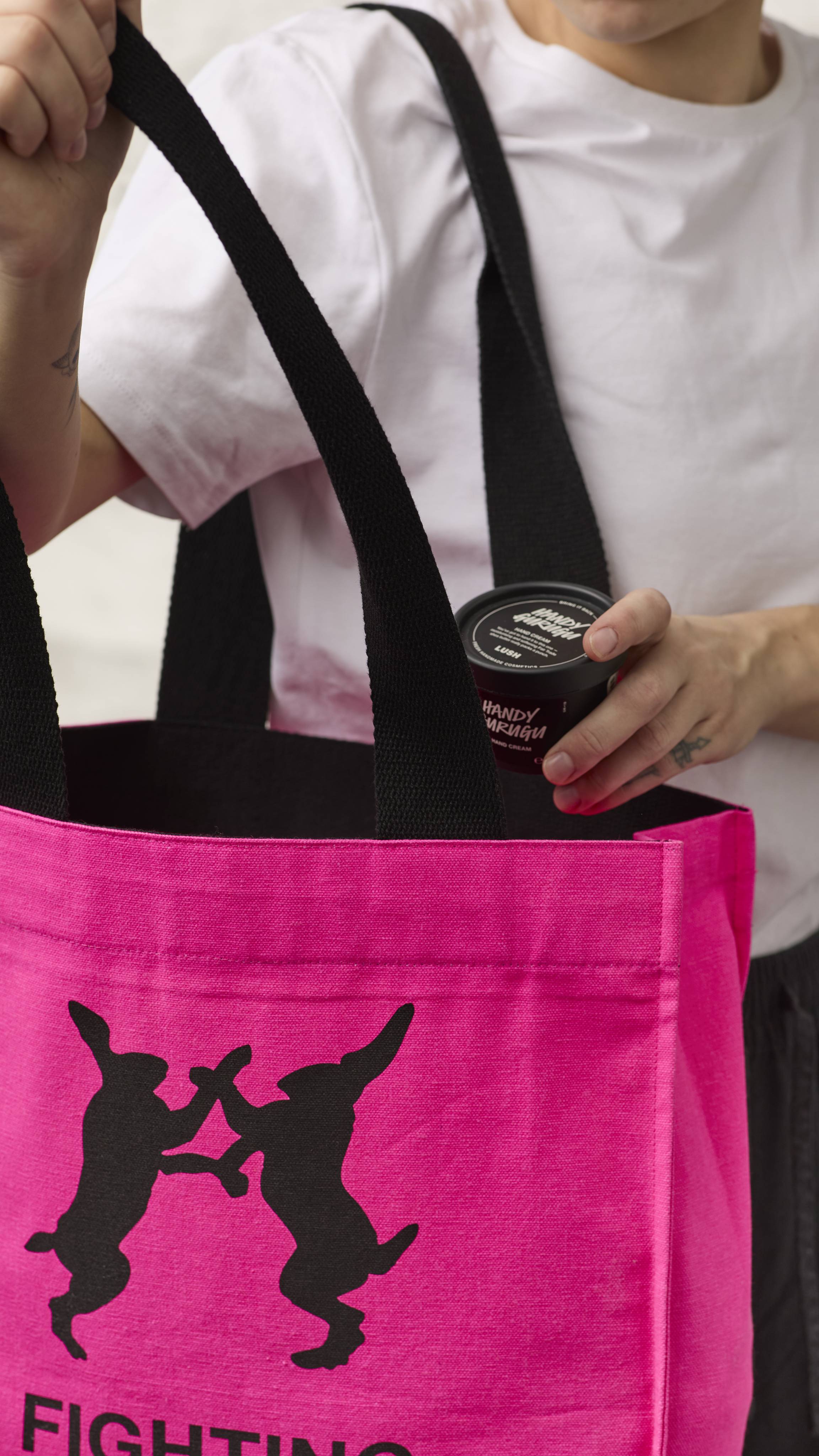 vaundy トートバッグ　ブラック✖️ピンク 商品詳細ページ | Vaundy ONLINE STORE | Logo Tote bag [Black x Pink]