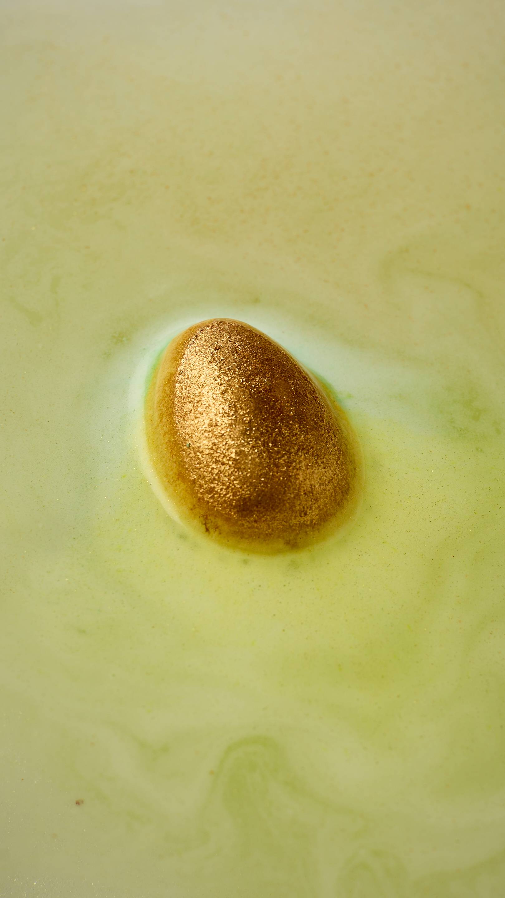 Golden Egg Bath Bomb Melt
