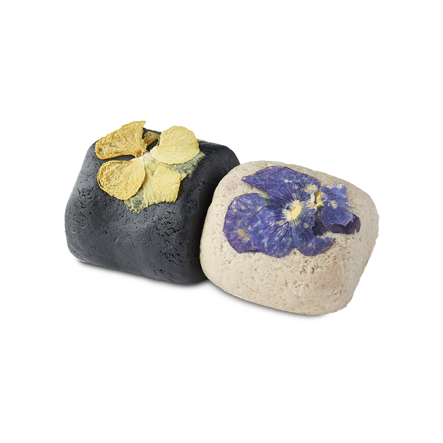 Jack On The Green Garland | Cleanser | LUSH