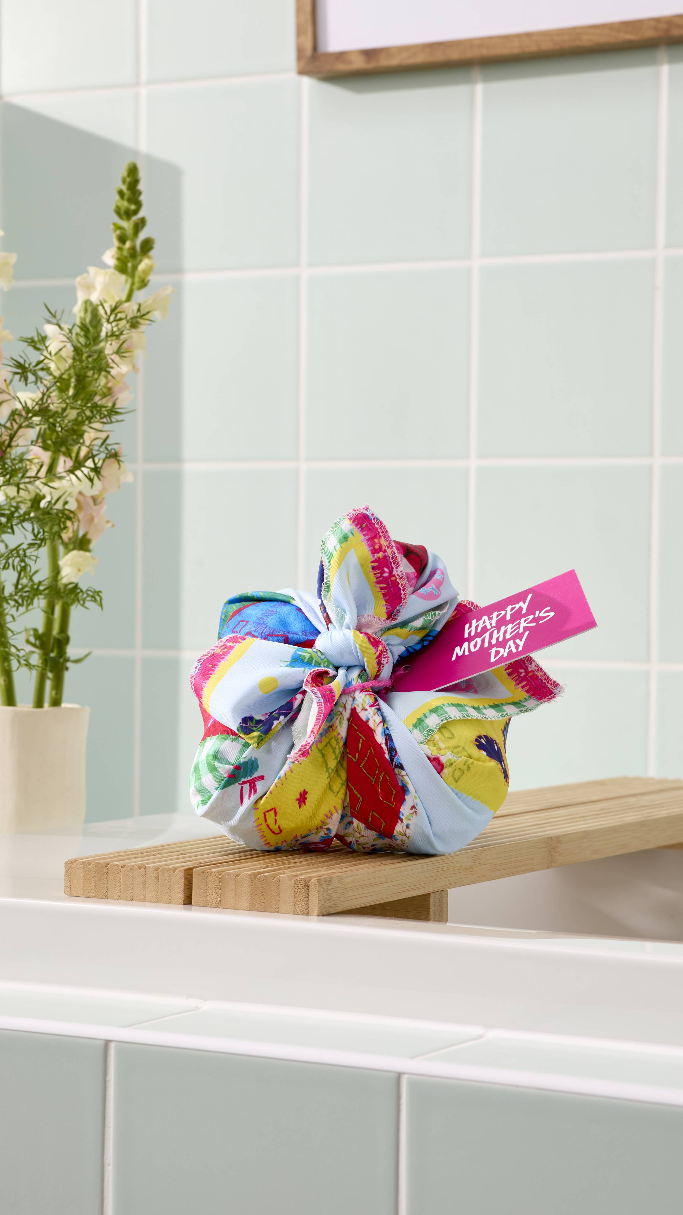 My Family Houses Knot Wrap