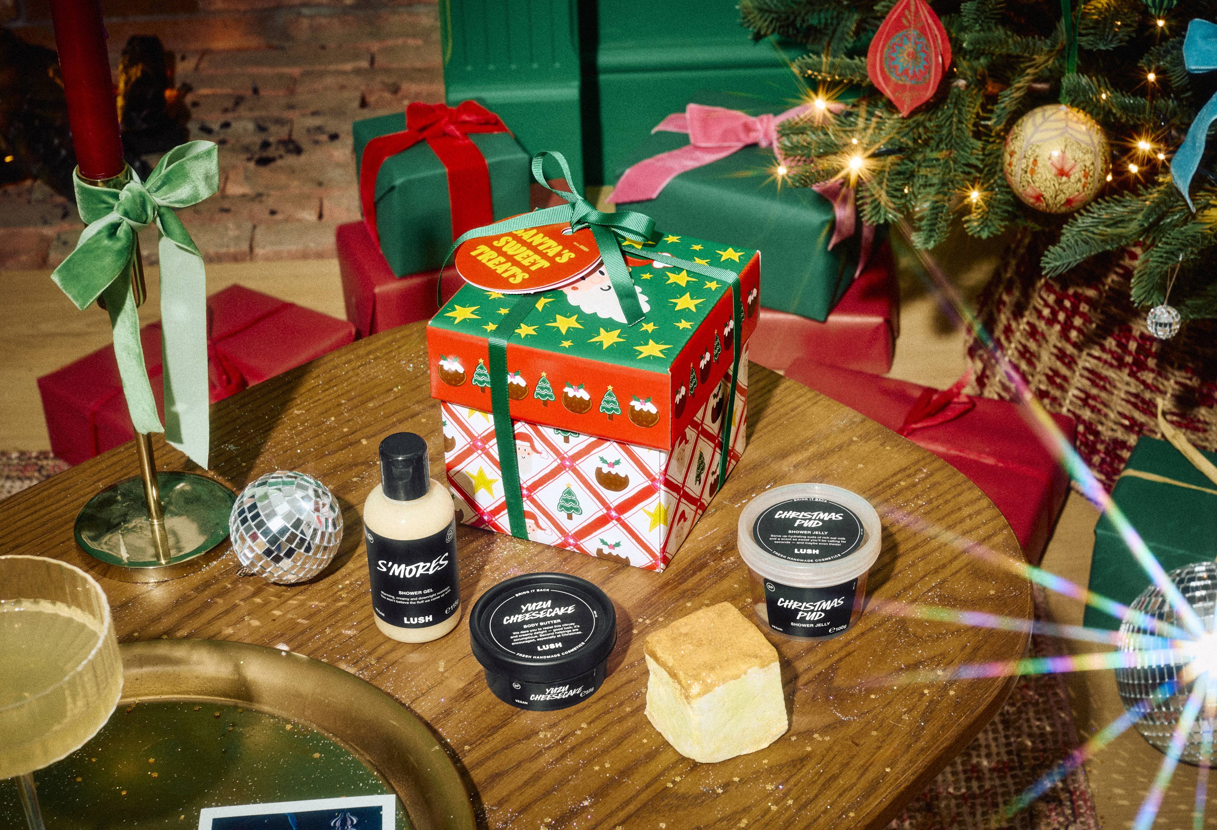 【激レア】STUSSY クリスマス ノベルティ ベア 5体セット 未開封 希少 サンタズ スウィート トリーツ ギフト | LUSH