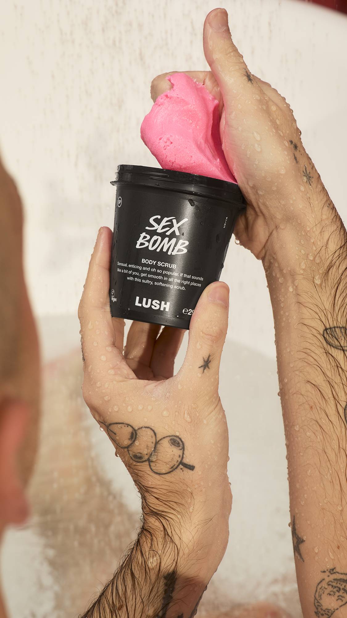 D I A Ｆ L U S H 魅ハエ　中硬調　60 セクシー・ダイナマイト ボディスクラブ | LUSH