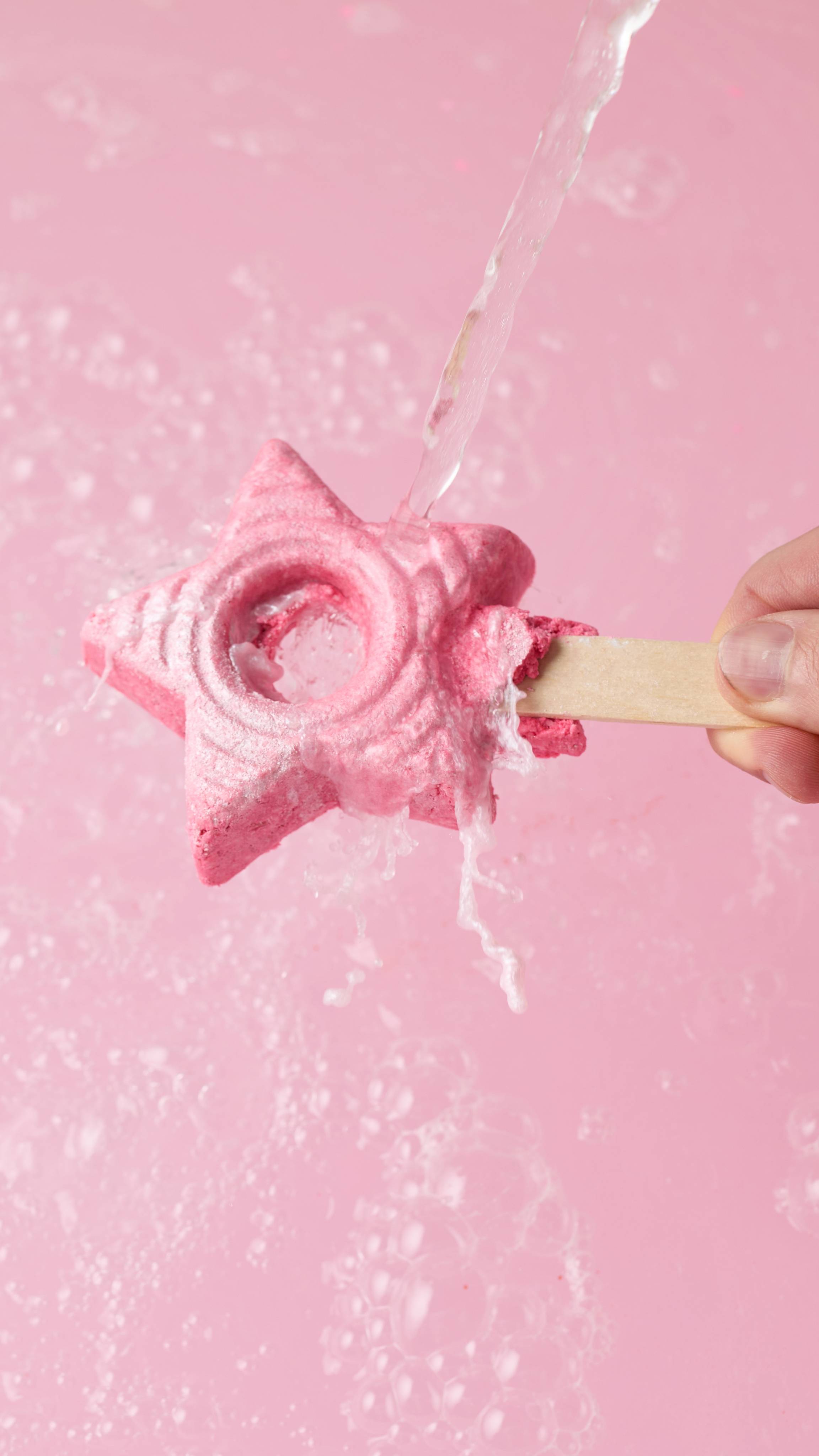 即納！最大半額！ スノーフェアリーワンド LUSH | バブルバー 入浴剤・バスソルト