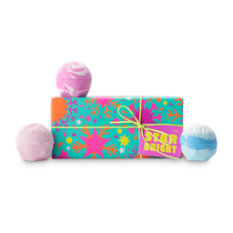 Star Bright. A bright snowflake patterned wrapped box with the Twilight, Snow Fairy and Snowdrift bath bombs around. 