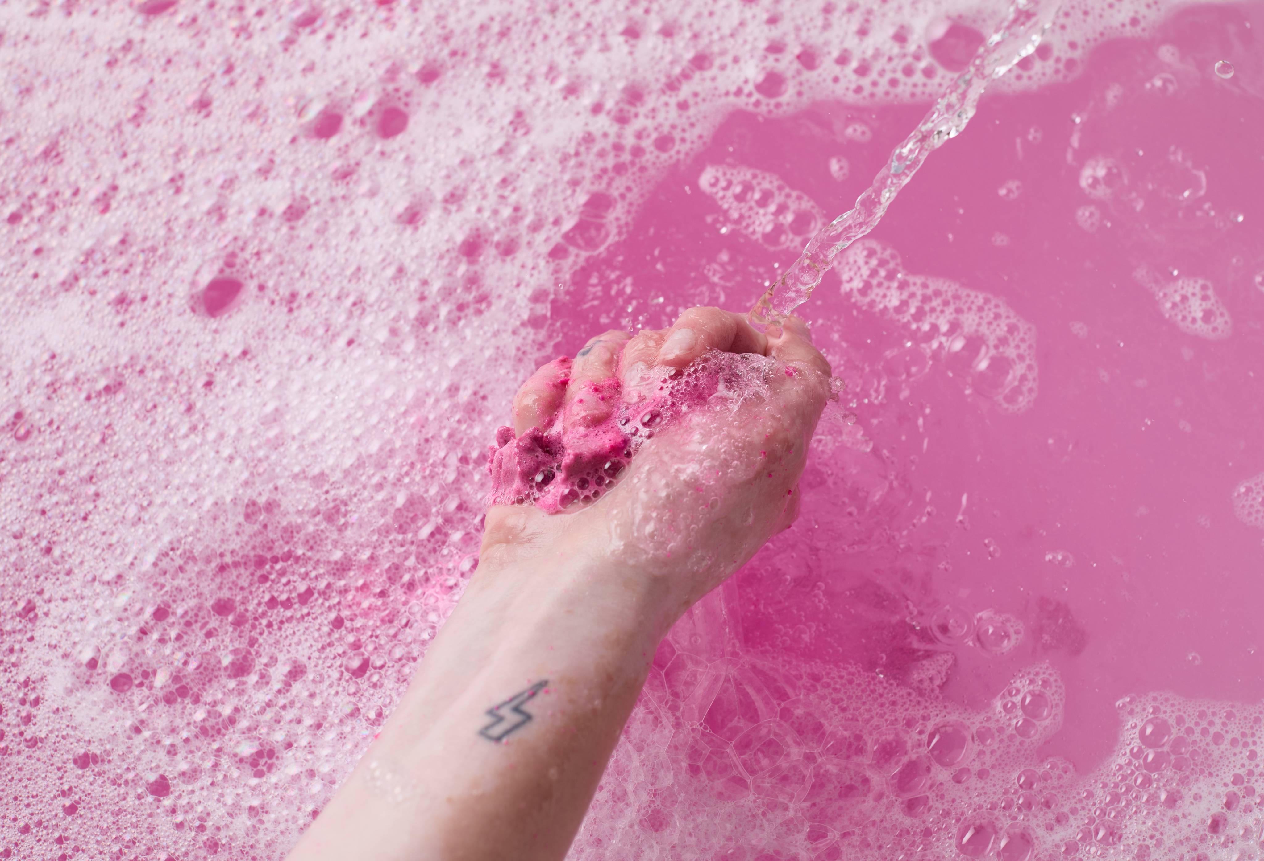 アート オブ クリスマスベイジング ギフト | LUSH