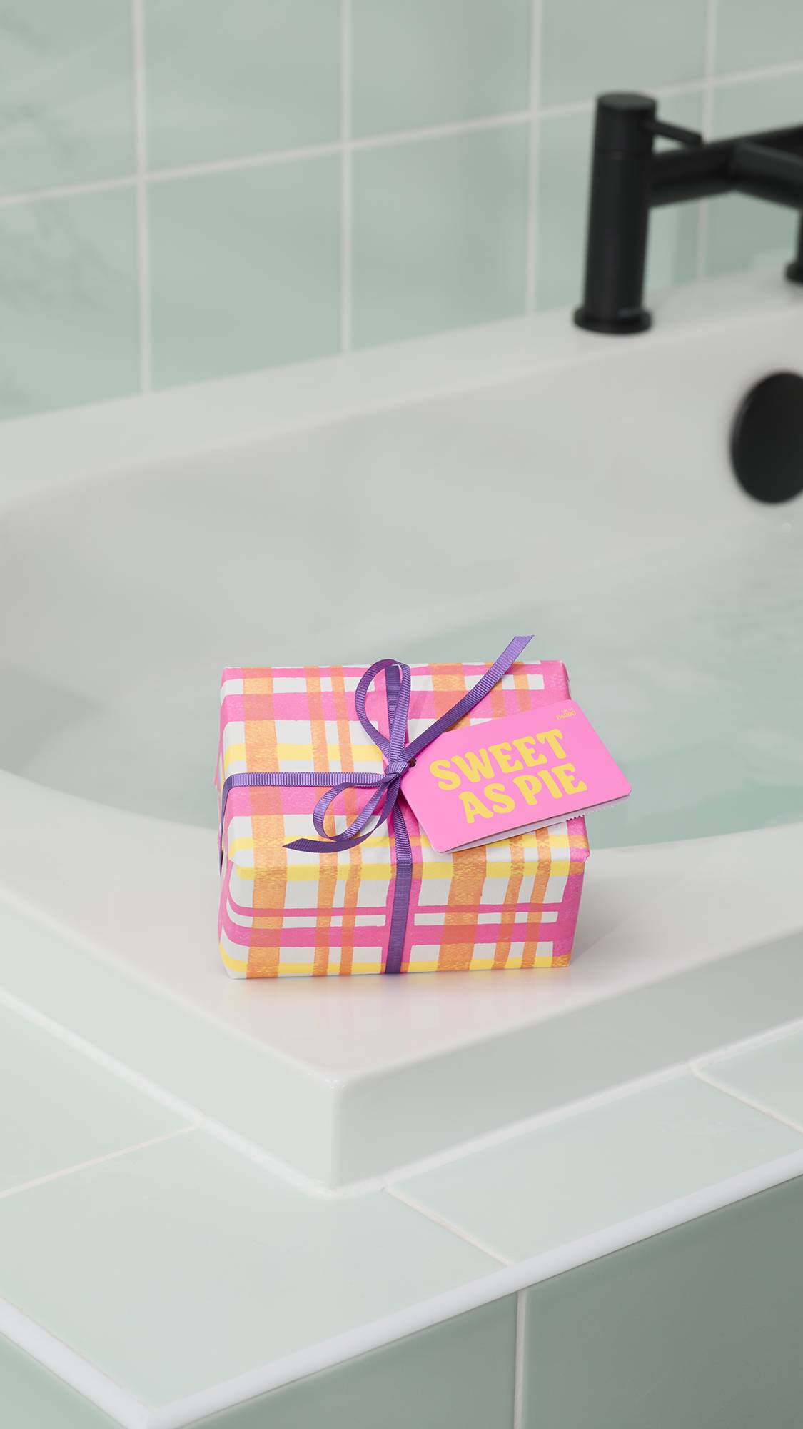スイートアズパイ ギフト | LUSH