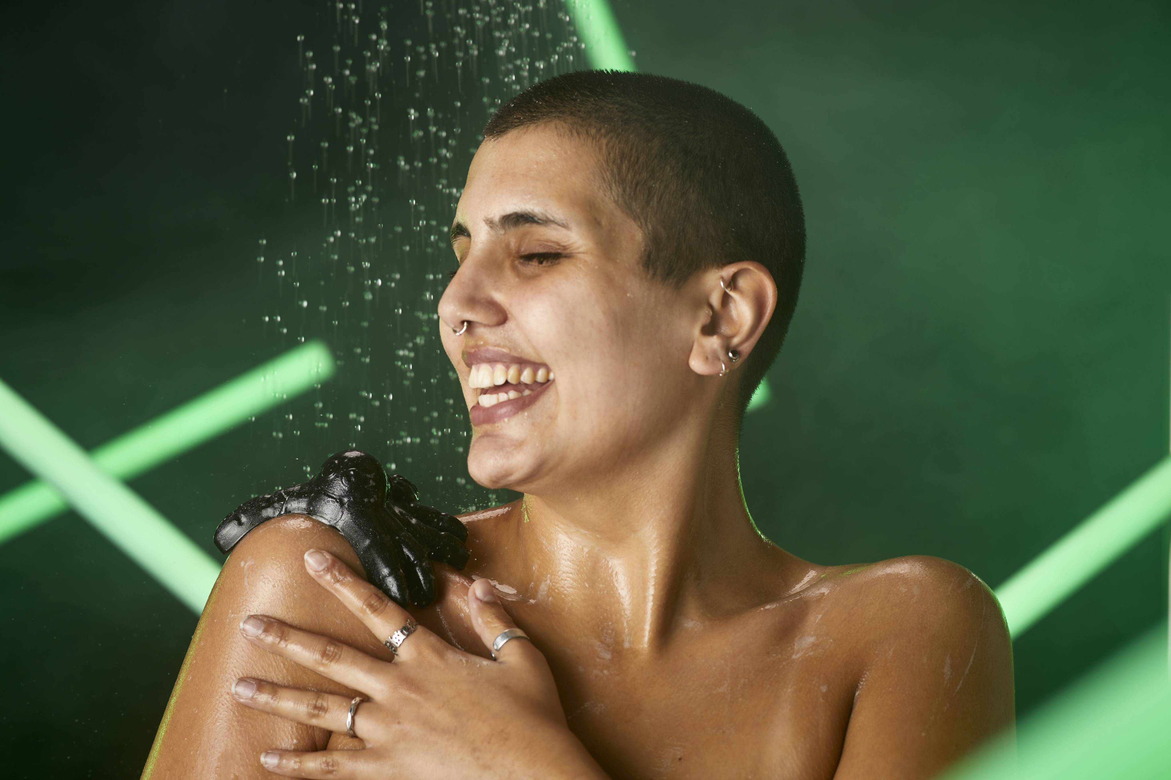 タランチュラ シャワージェリー | LUSH