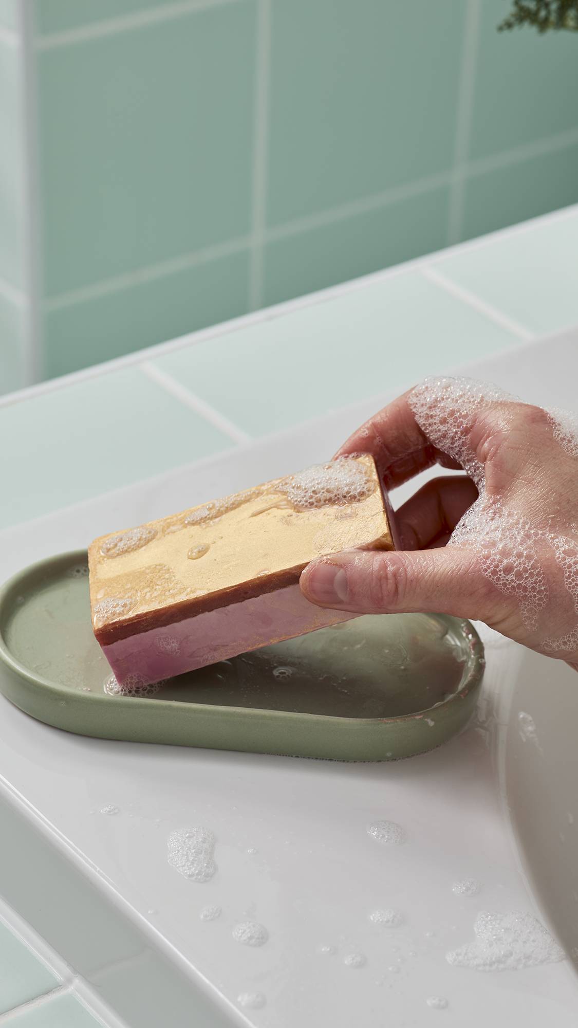 The Goose's Golden Egg | Soap | LUSH