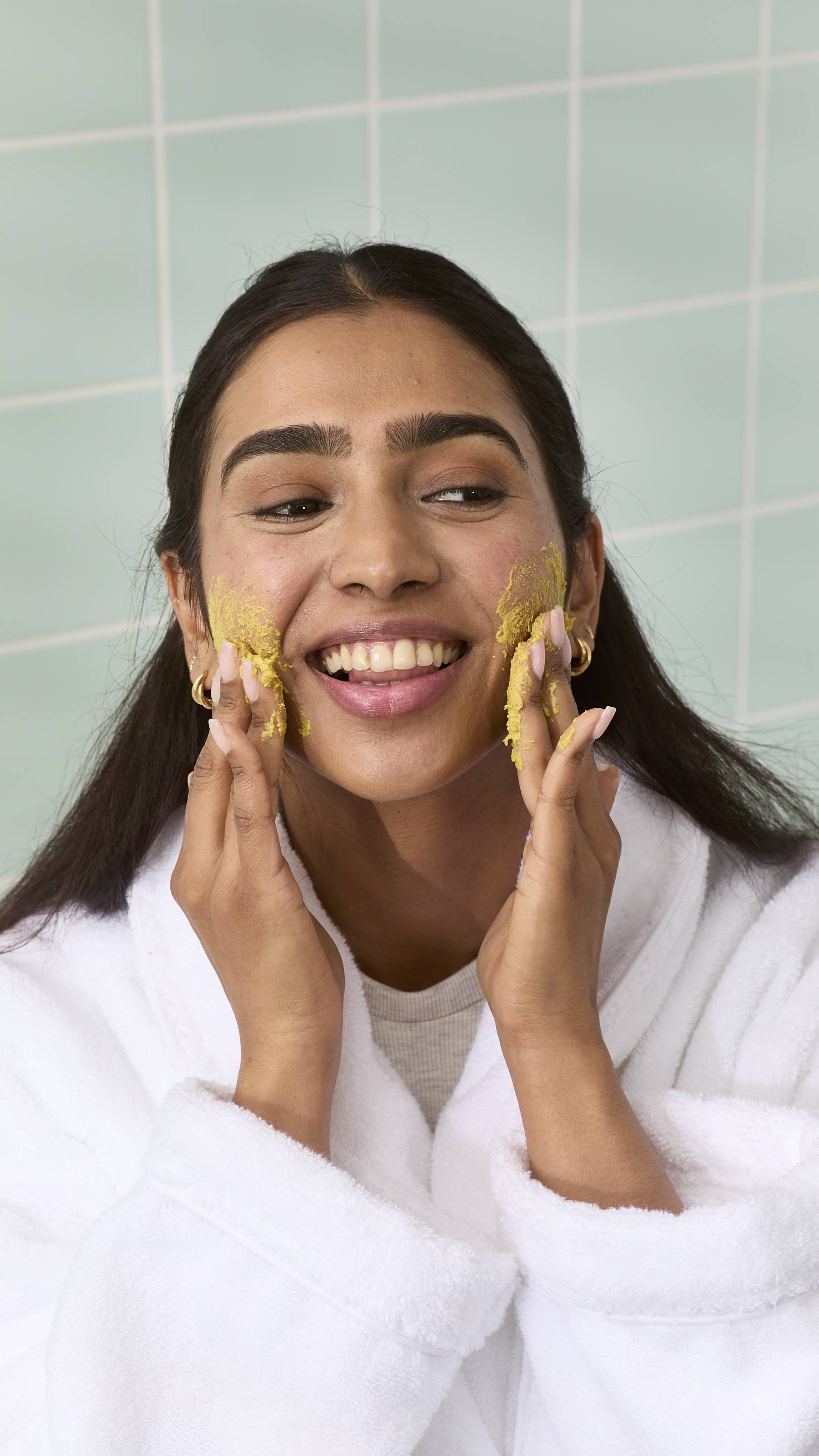 うとうとミツバチ クレンザー 洗顔料 | LUSH